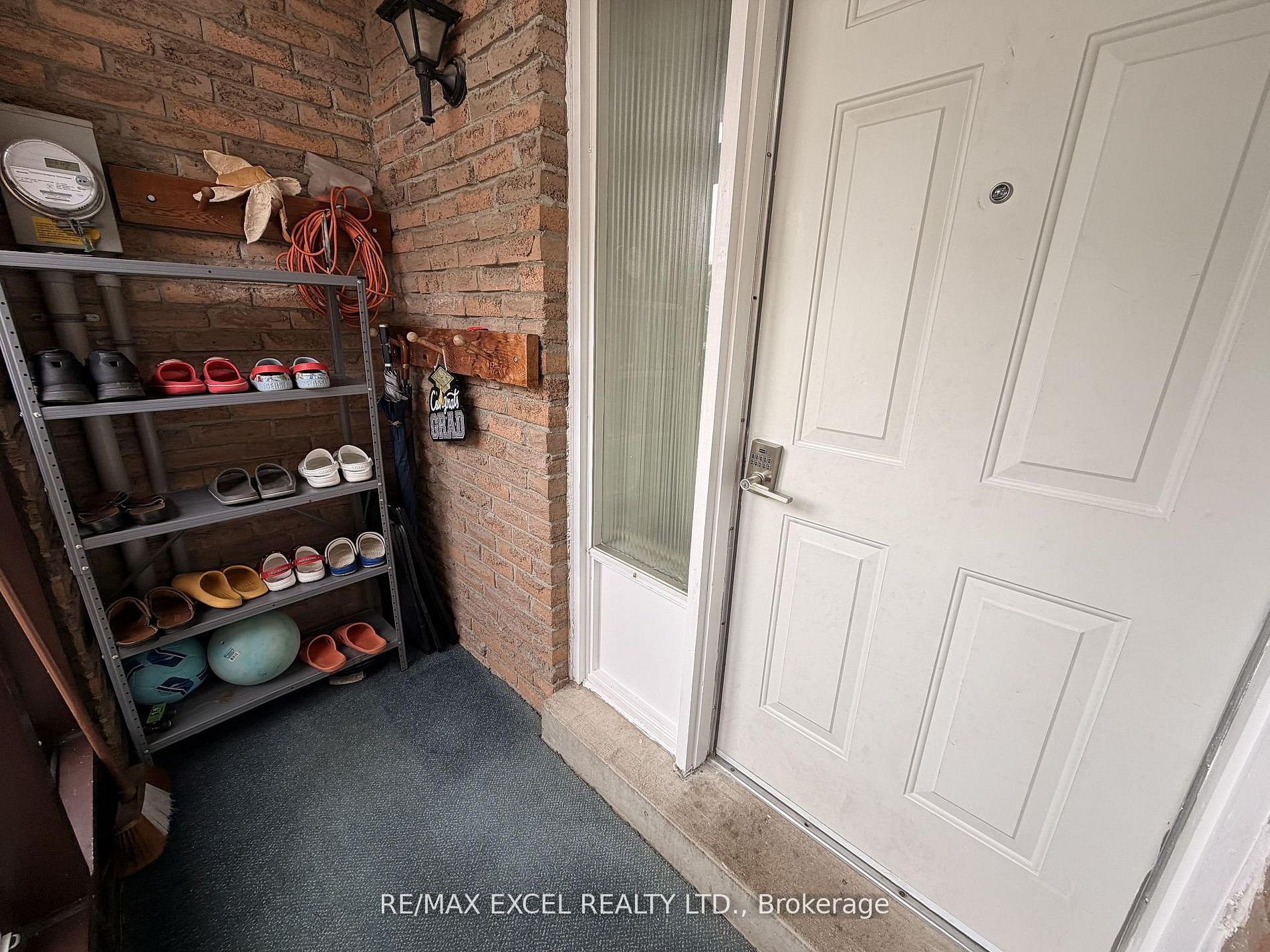50 Shootfield Crescent, Toronto, ON M1S 4E2 photo 2