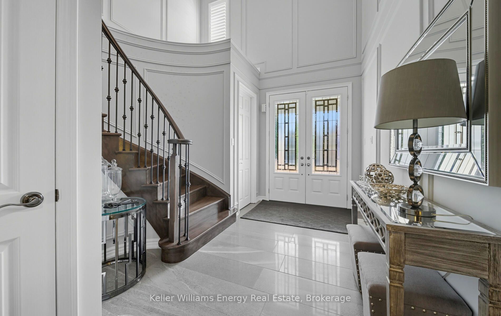 2016 Magee Court, Oshawa, ON L1K 0W7 photo 5