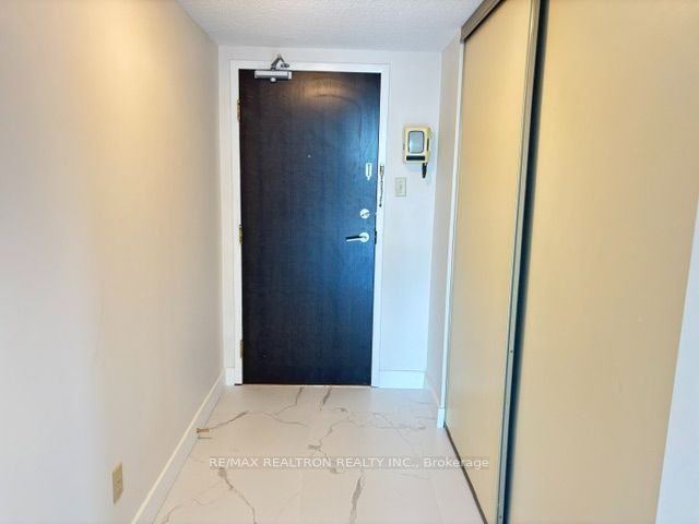 4725 Sheppard Avenue 704, Toronto, ON M1S 5B3 photo 5