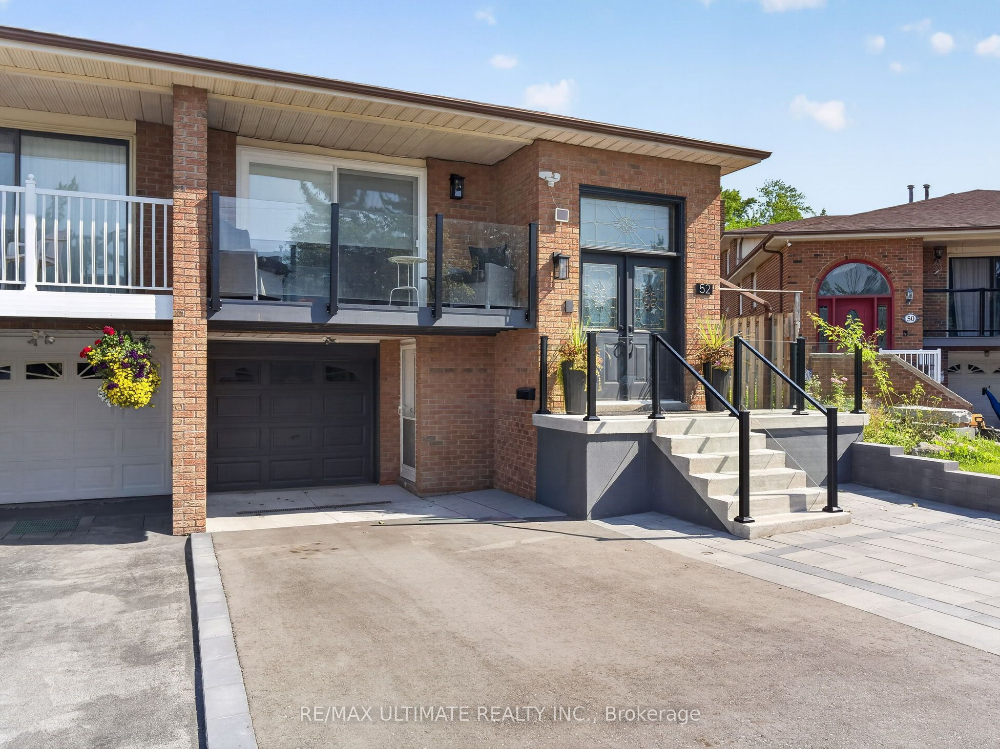 52 Revlis Crescent, Toronto, ON M1V 1E9 photo 2