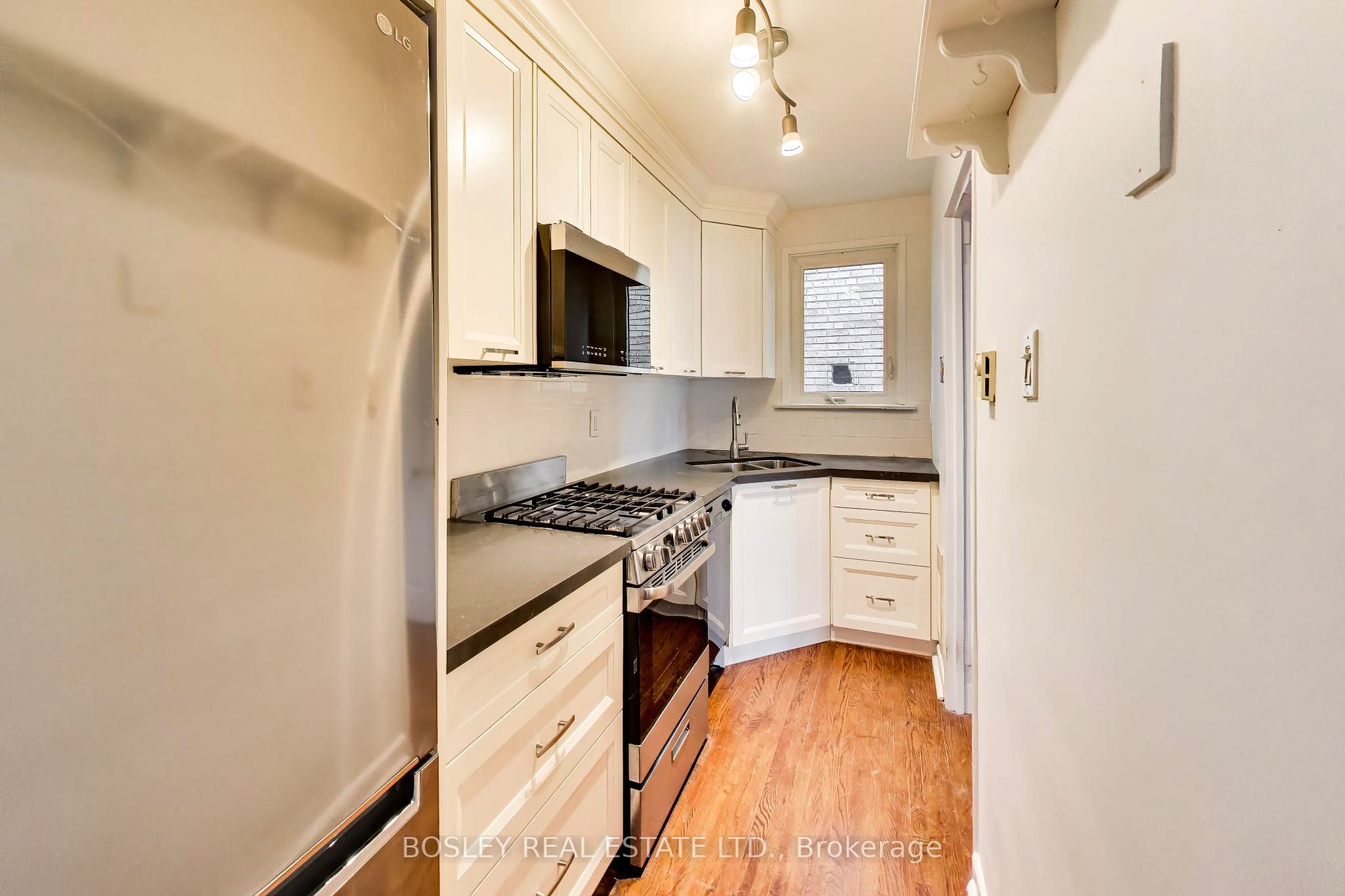 7 Norwood Road, Toronto, ON M4E 2R9 photo 5