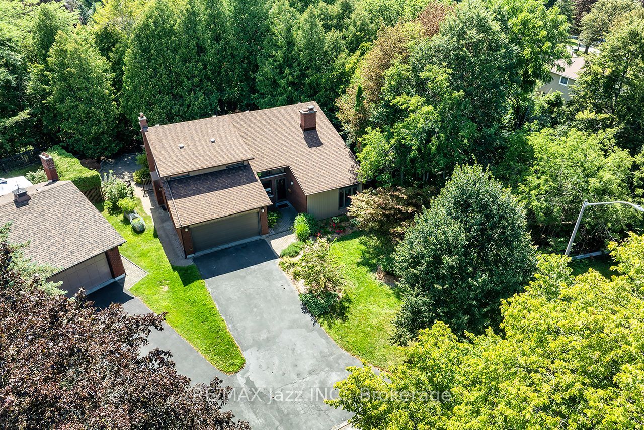 1005 Bluefinch Court, Oshawa, ON L1G 6Y1 photo 2