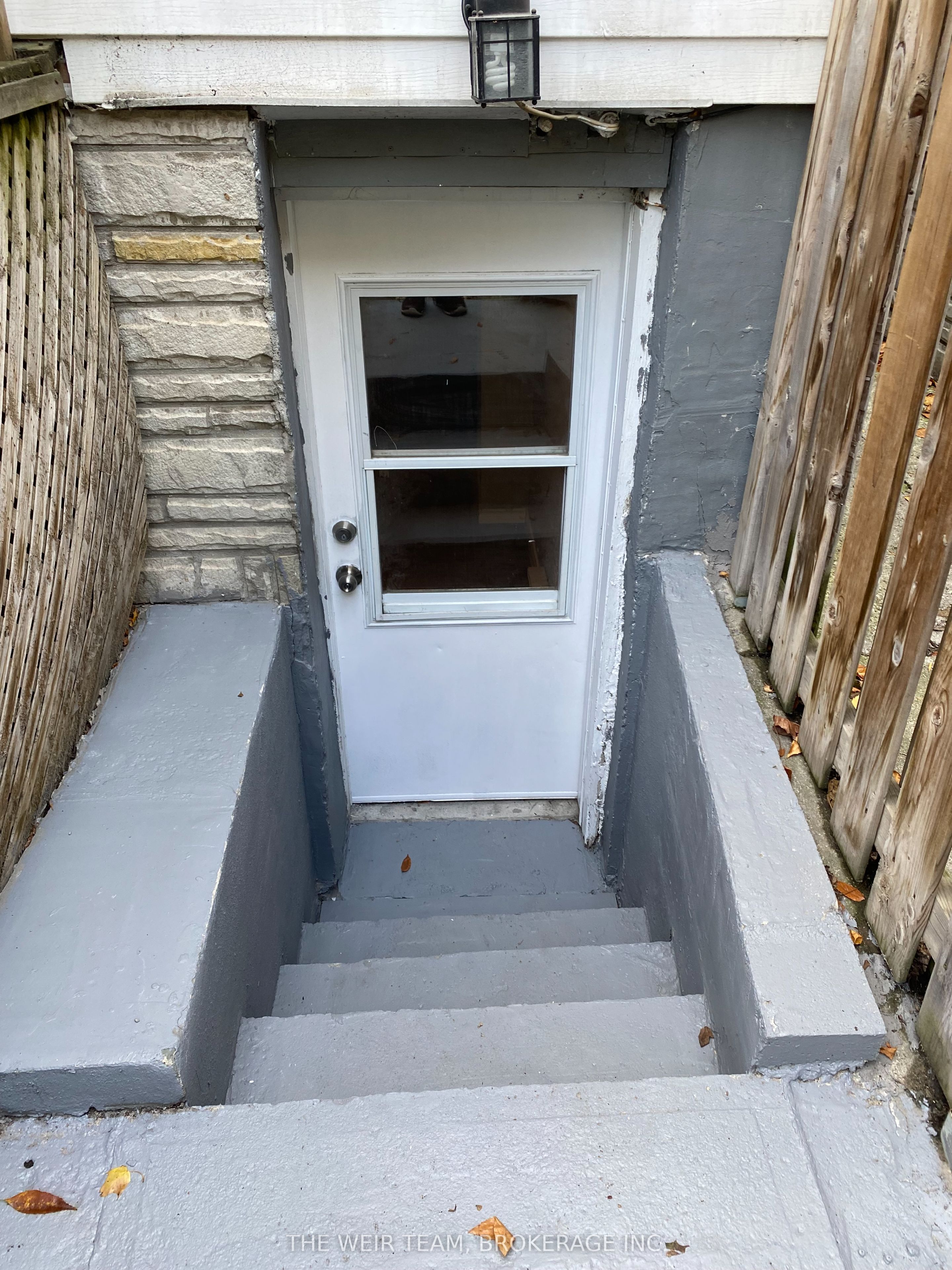 61 Rushbrooke Avenue Lower, Toronto, ON M4M 3A8 photo 2