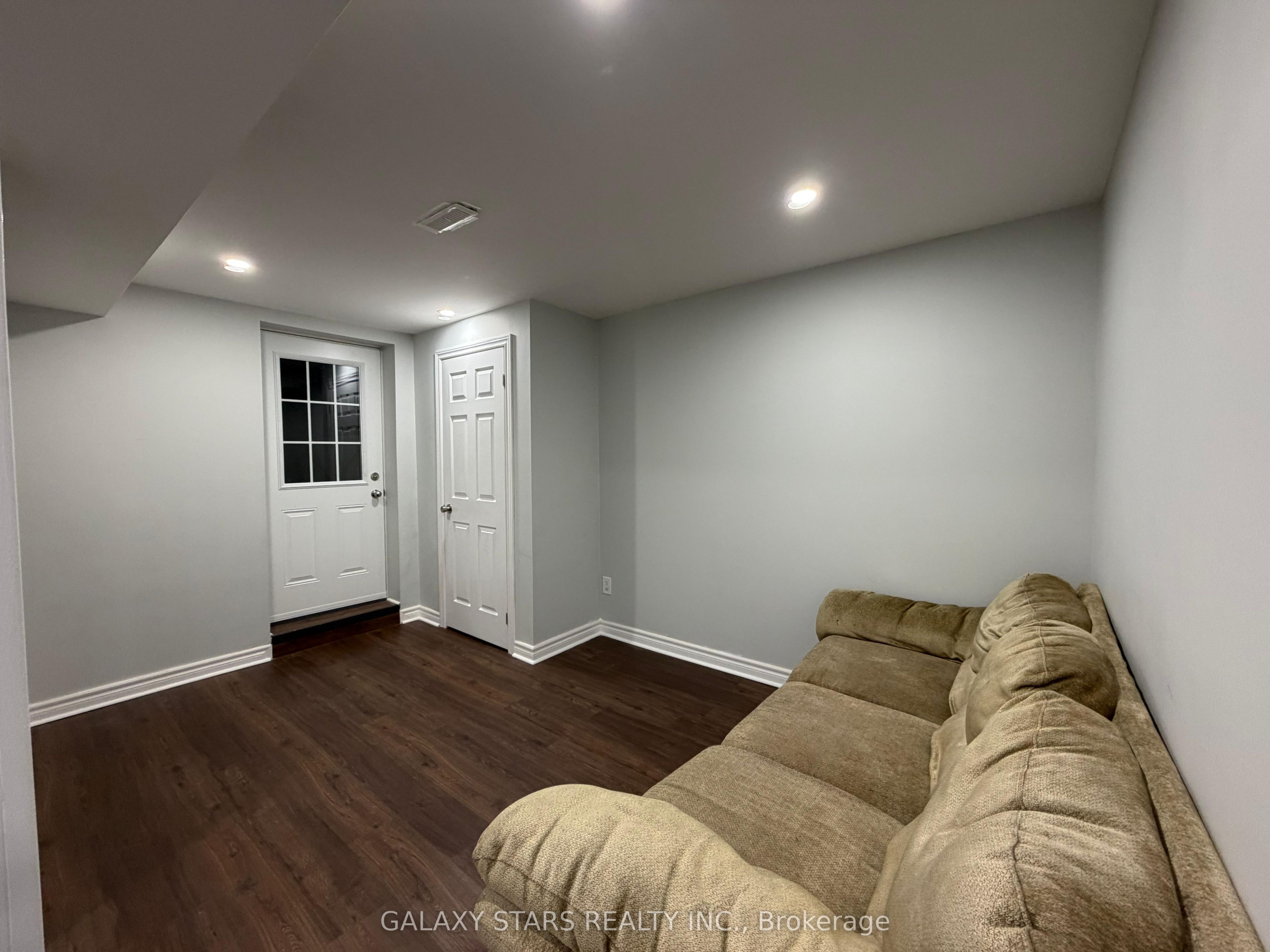 26 Stevensgate Drive Bsmnt, Ajax, ON L1T 4Z3 photo 3