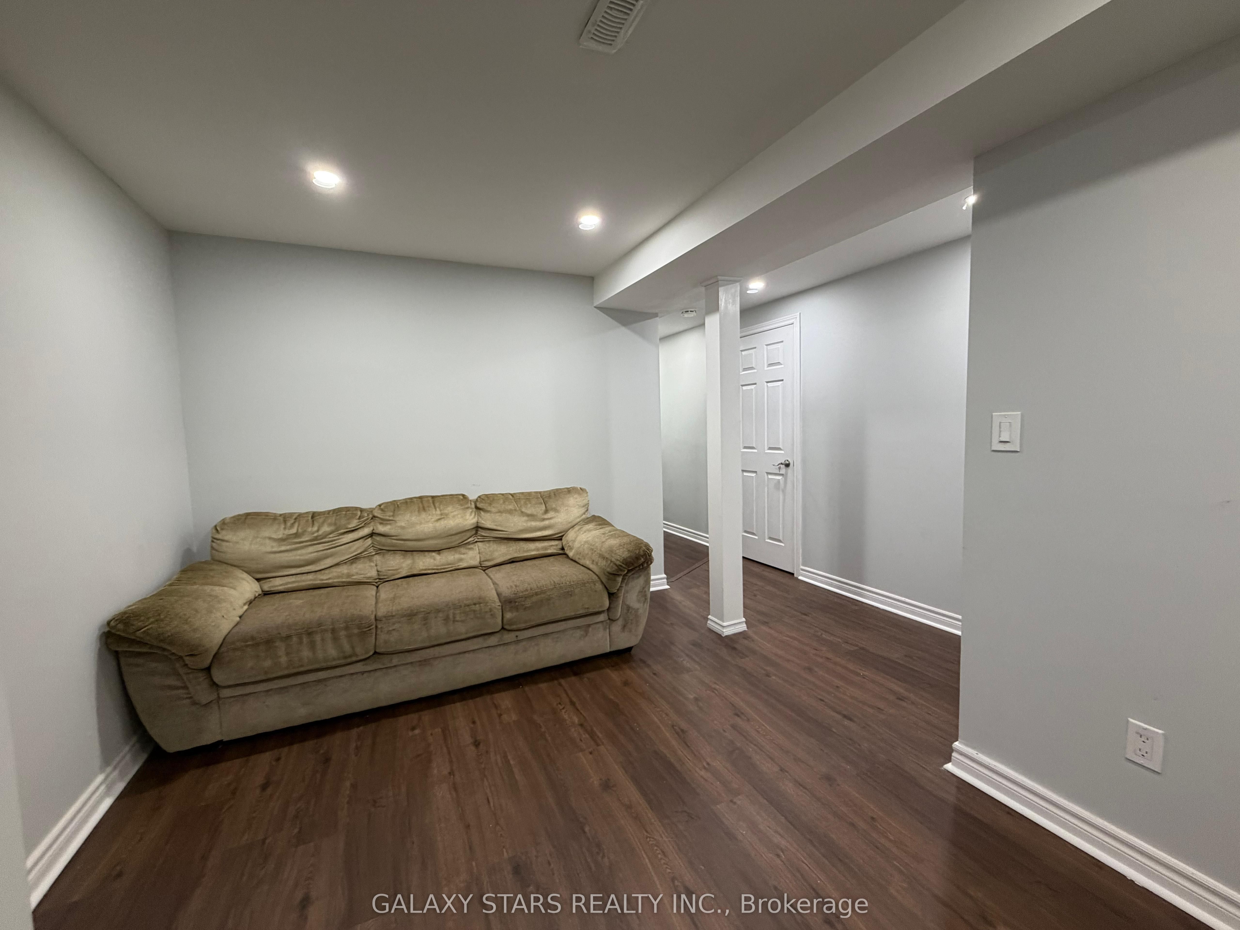 26 Stevensgate Drive Bsmnt, Ajax, ON L1T 4Z3 photo 4