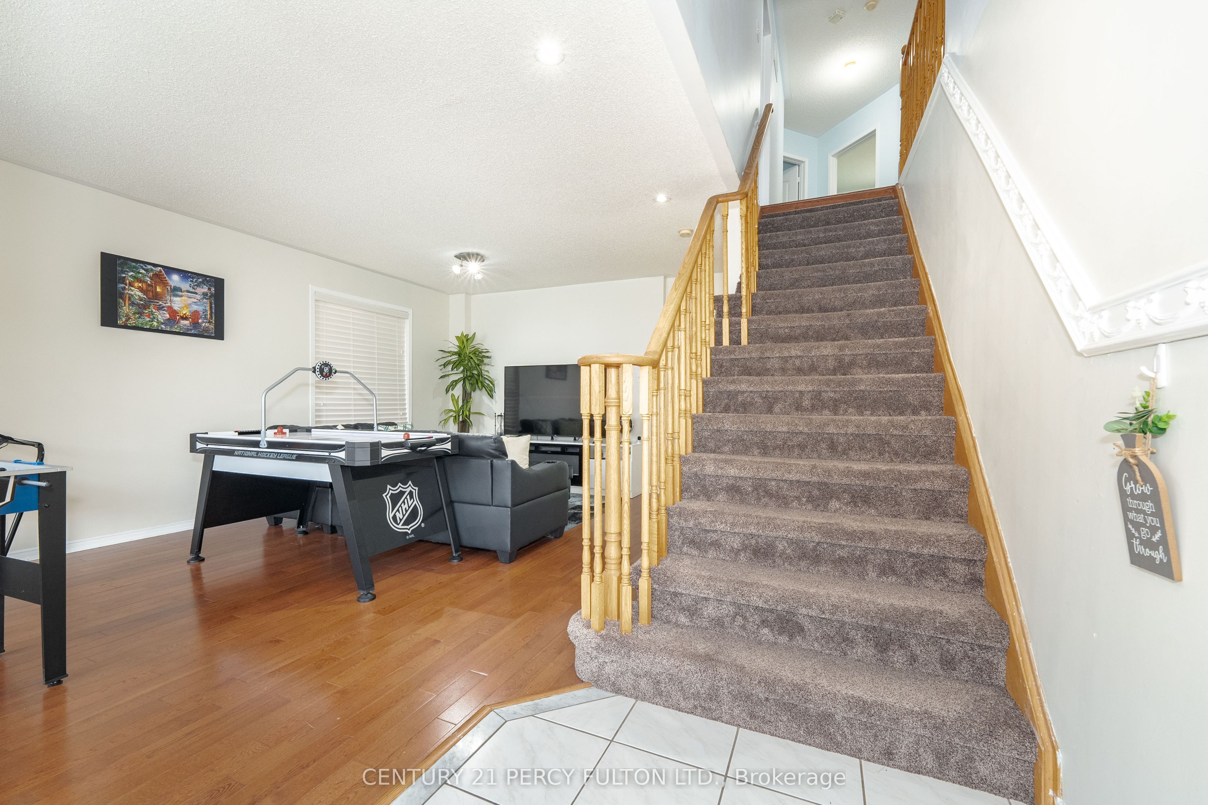 71 Armitage Crescent, Ajax, ON L1T 4K9 photo 5