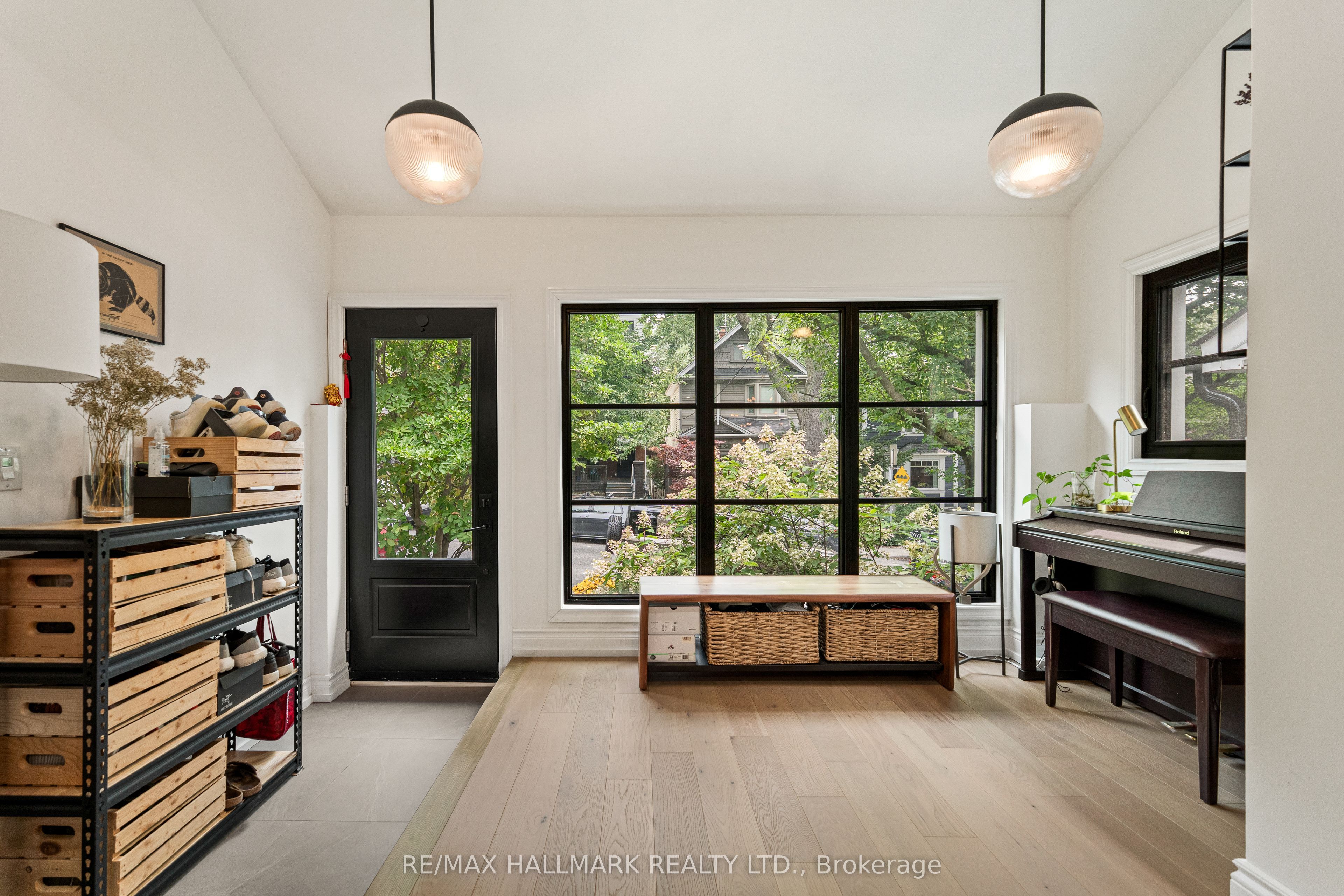 324 Kenilworth Avenue, Toronto, ON M4L 3S8 photo 3