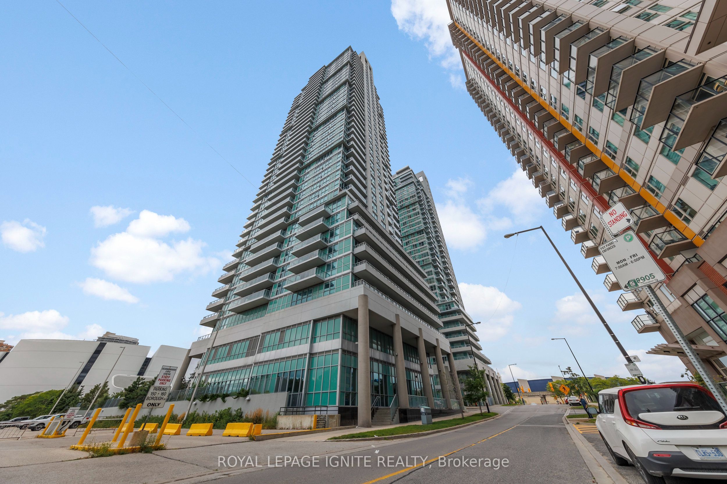 50 Town Centre Court PH04, Toronto, ON M1P 0A9 photo 2