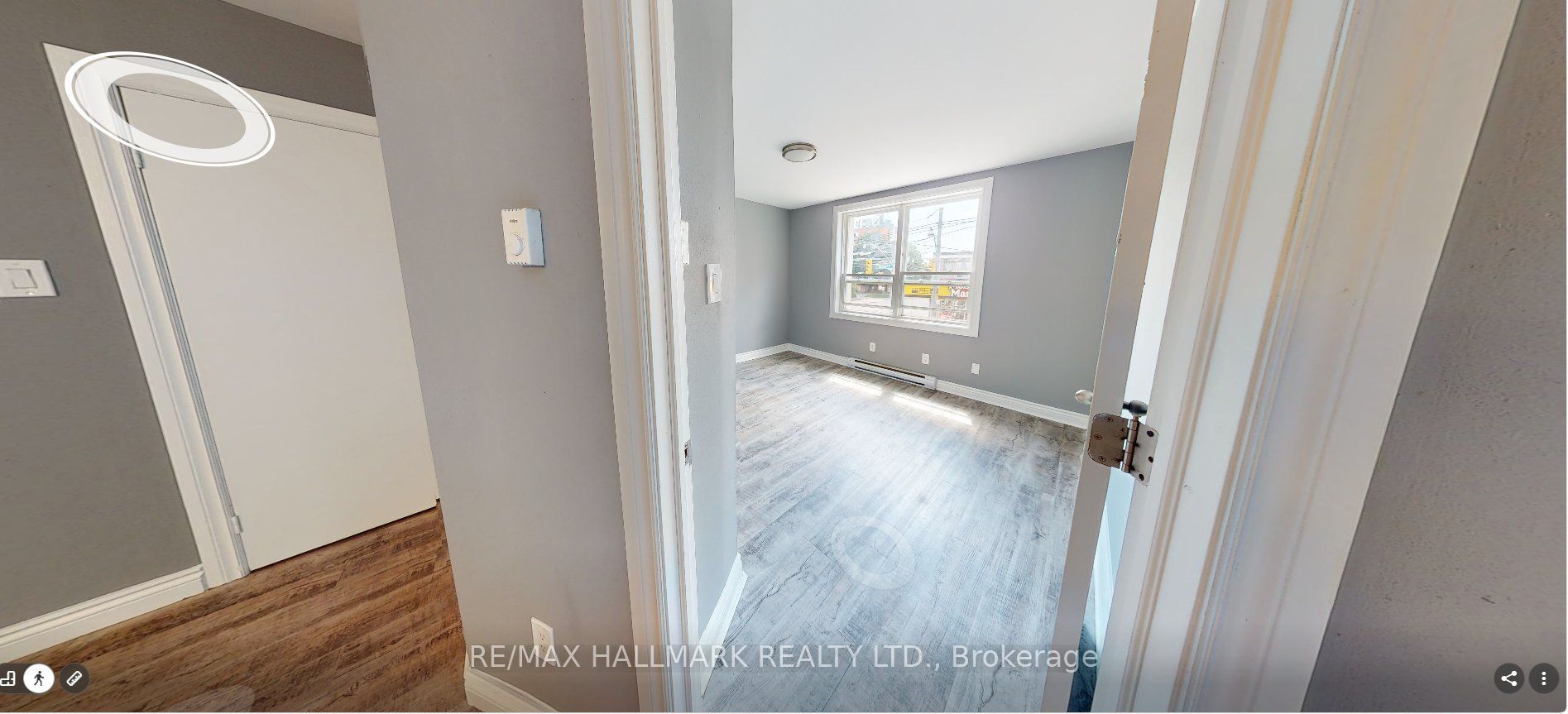 1610 Queen Street E 1, Toronto, ON M4L 1G2 photo 3