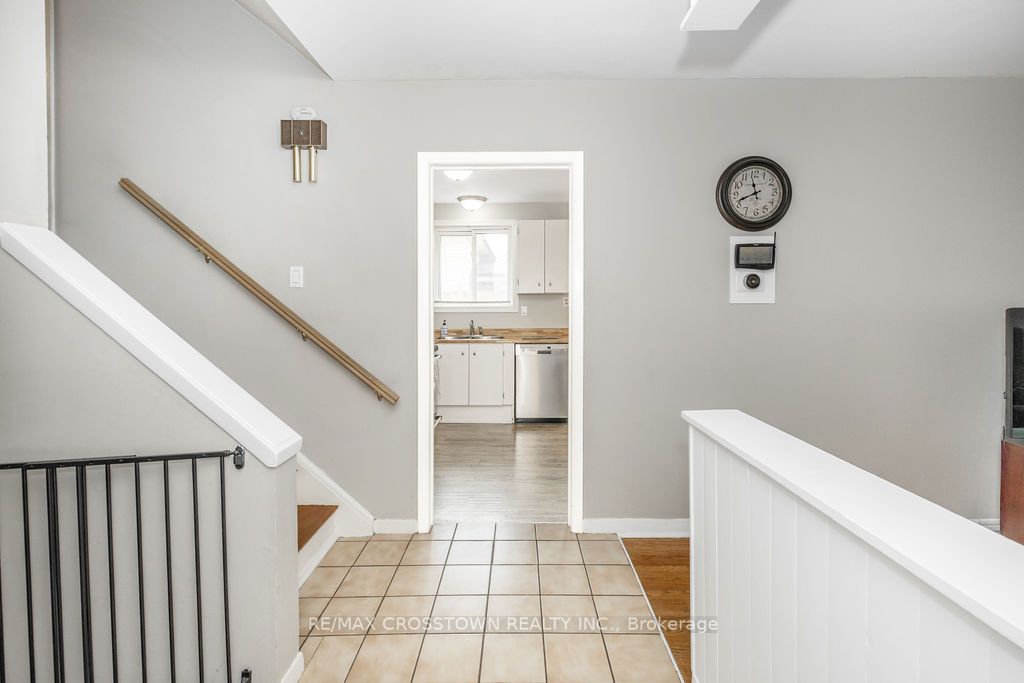 865 Krosno Boulevard, Pickering, ON L1W 1H2 photo 3