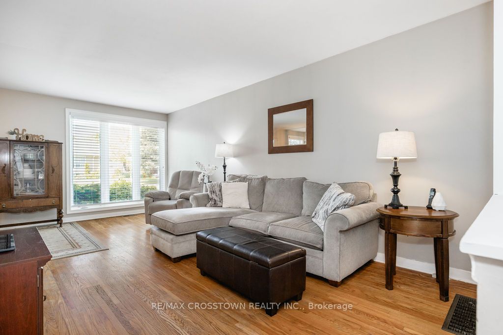 865 Krosno Boulevard, Pickering, ON L1W 1H2 photo 4