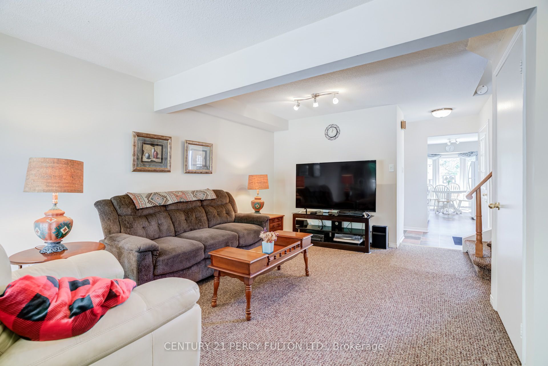 1391 Anton Square, Pickering, ON L1V 5T5 photo 5