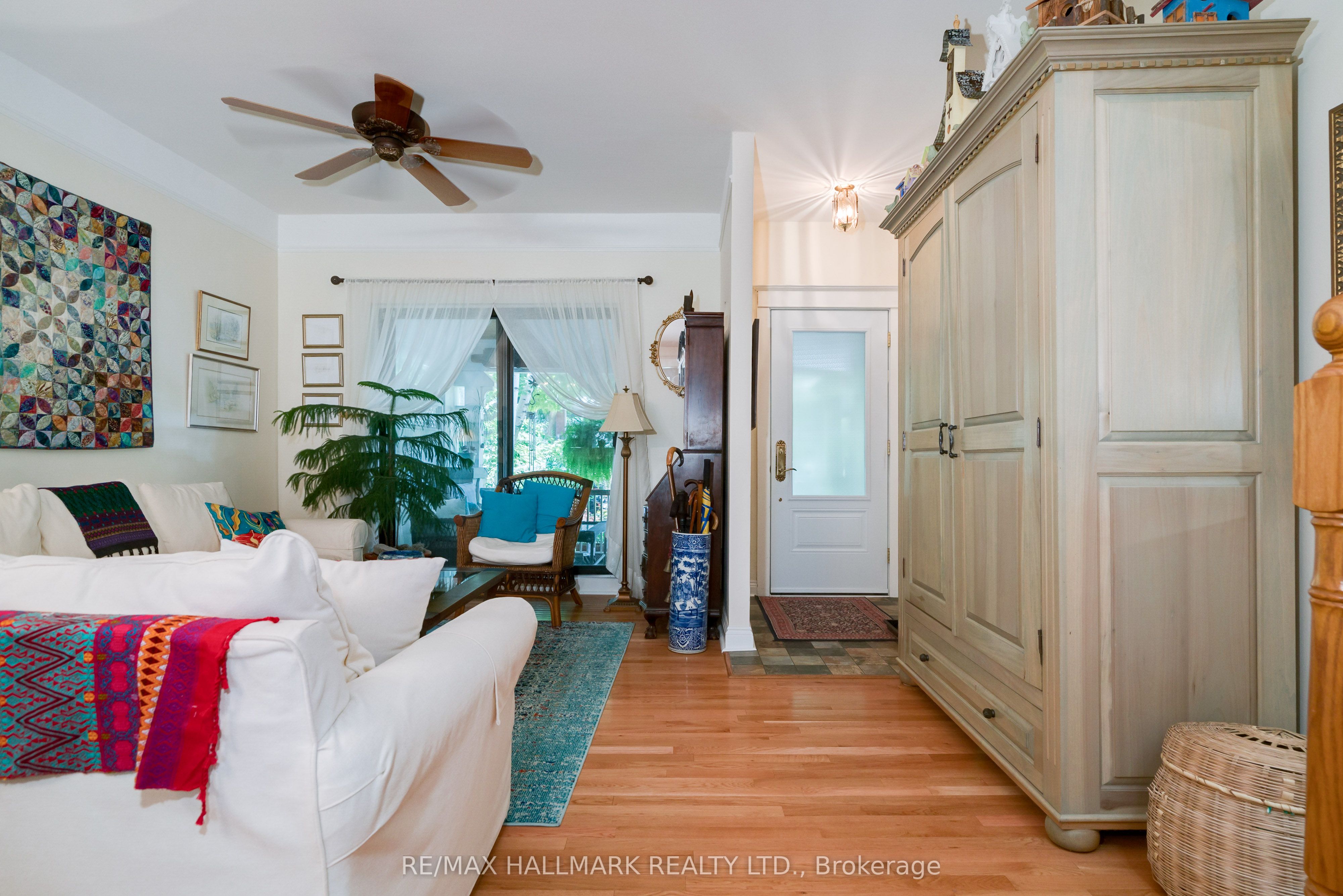 177 Wineva Avenue, Toronto, ON M4E 2T5 photo 4