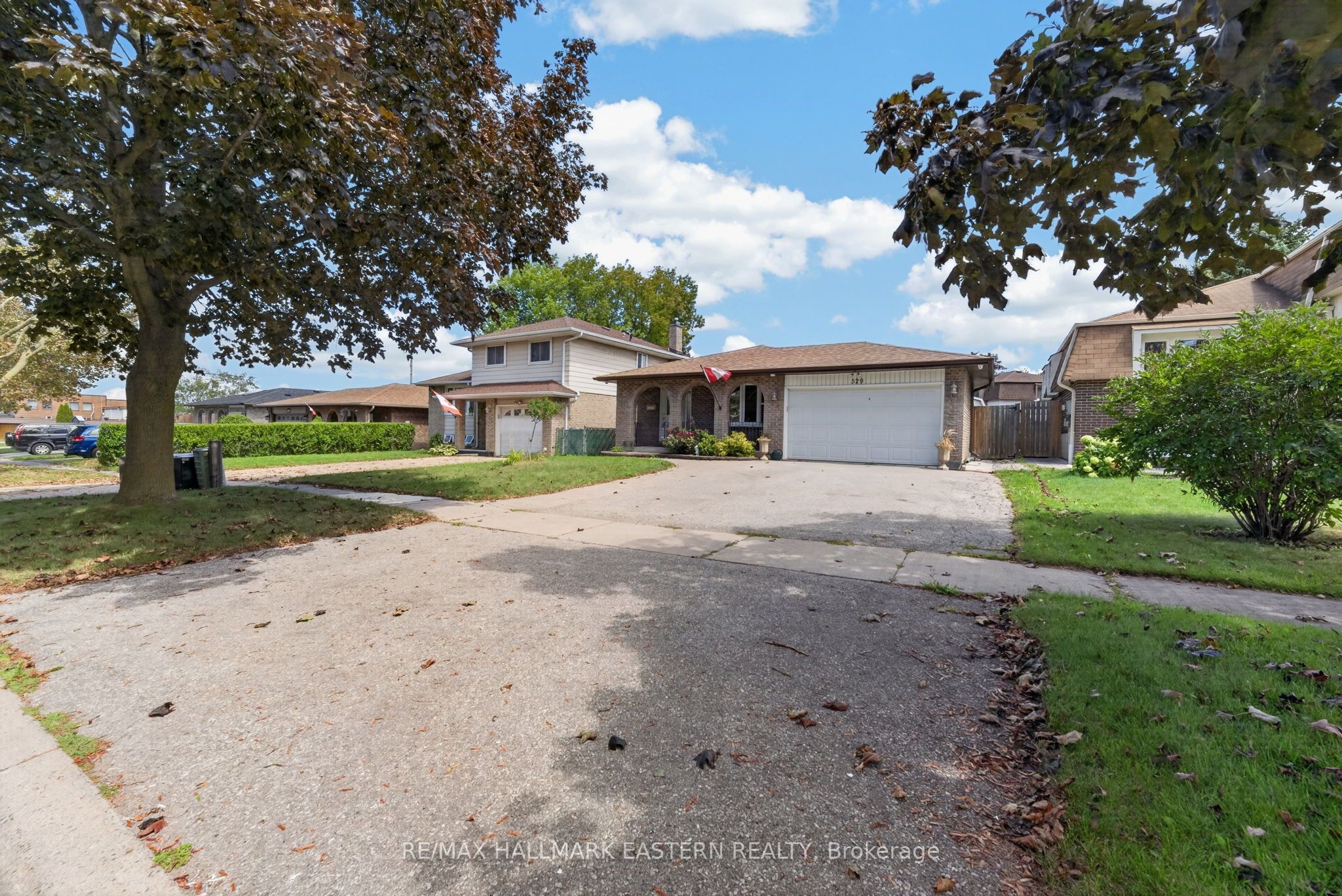 529 Seville Street, Oshawa, ON L1J 6R5 photo 2