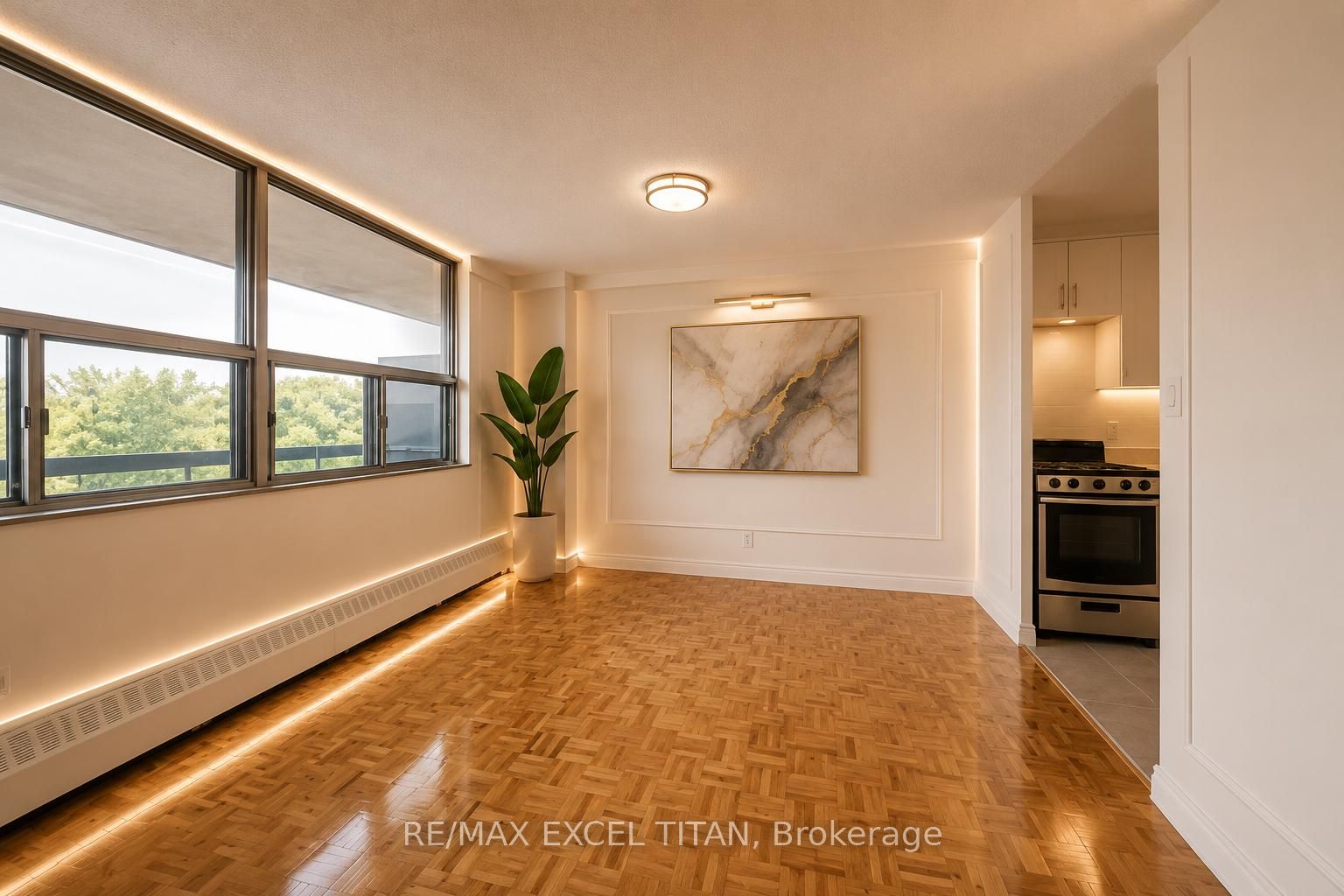 5 Glamorgan Avenue 910, Toronto, ON M1P 4P1 photo 4