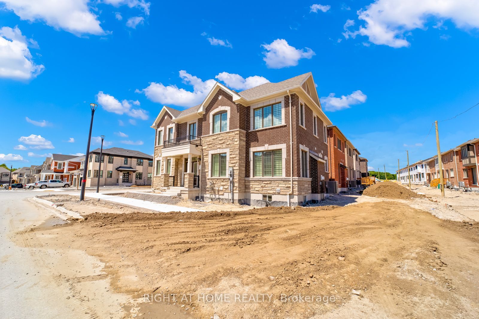 3358 Marchington Square, Pickering, ON L1X 0N1