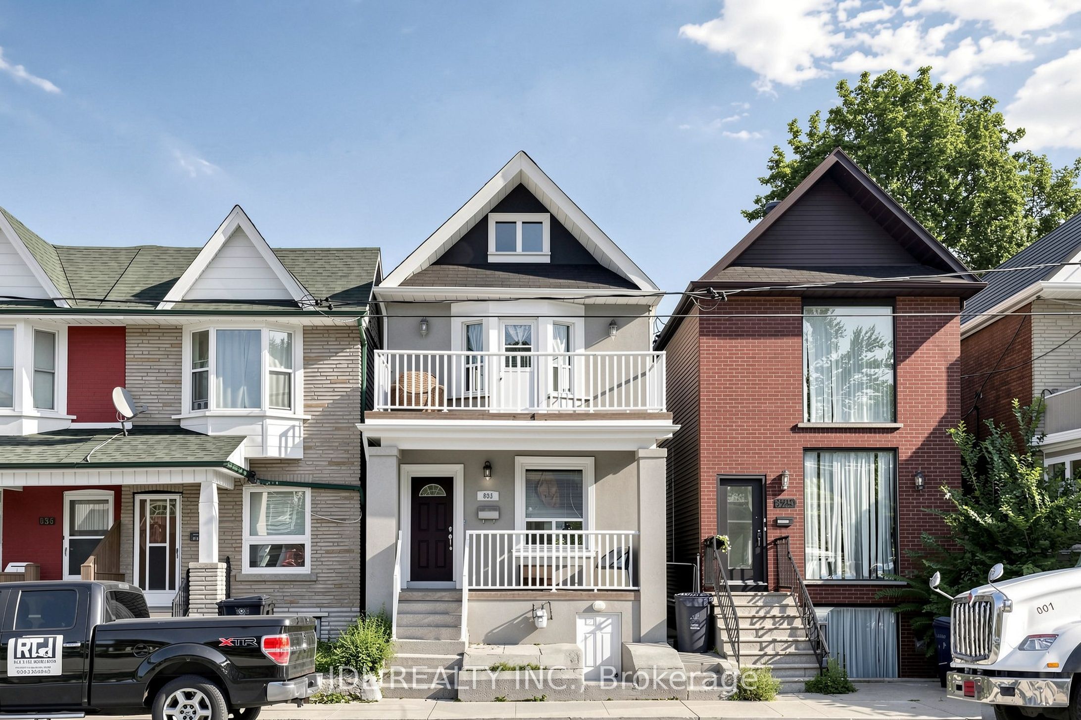 831 Pape Avenue, Toronto, ON M4K 3T4