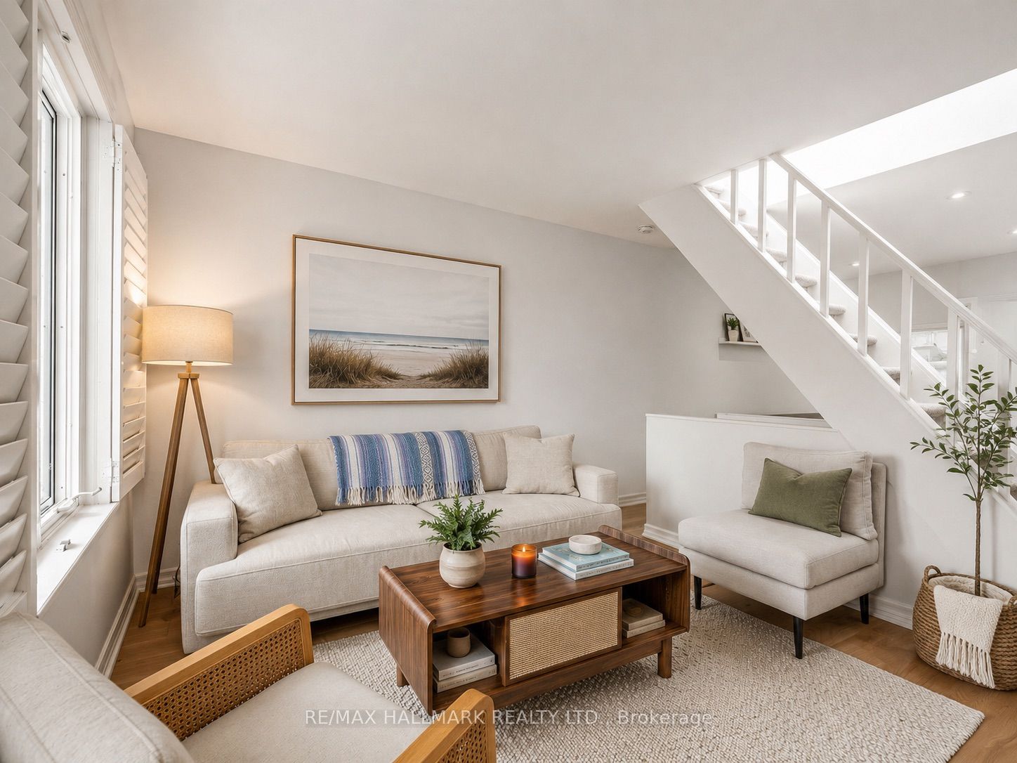40 Corley Avenue, Toronto, ON M4E 1T9 photo 3