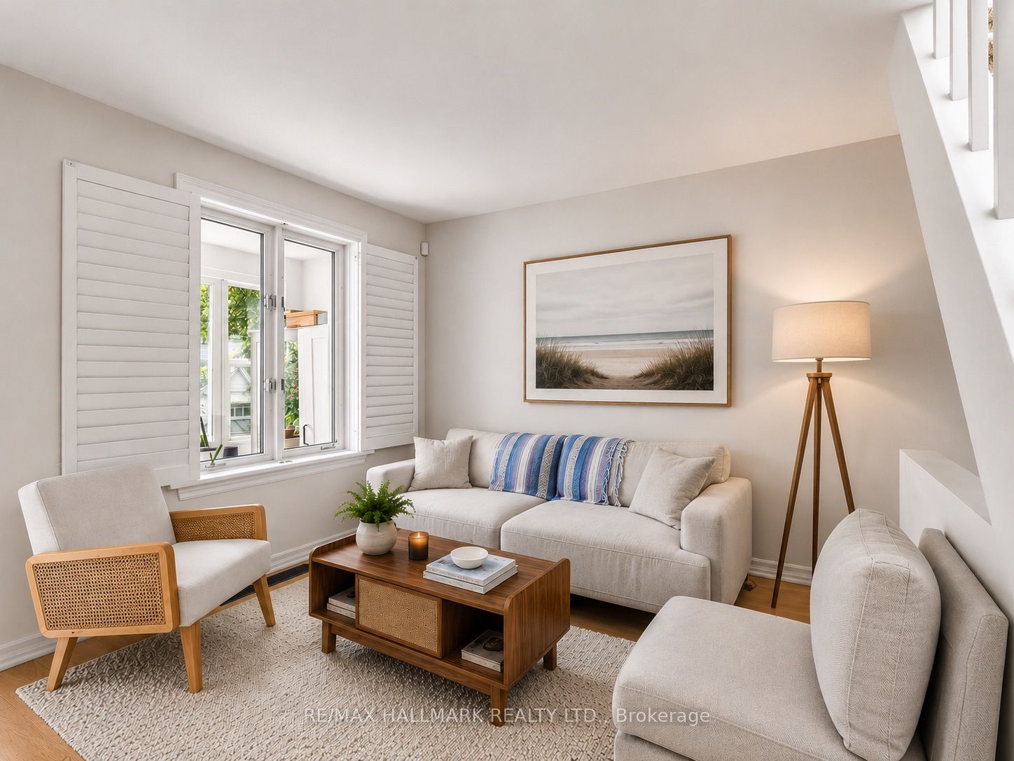 40 Corley Avenue, Toronto, ON M4E 1T9 photo 4