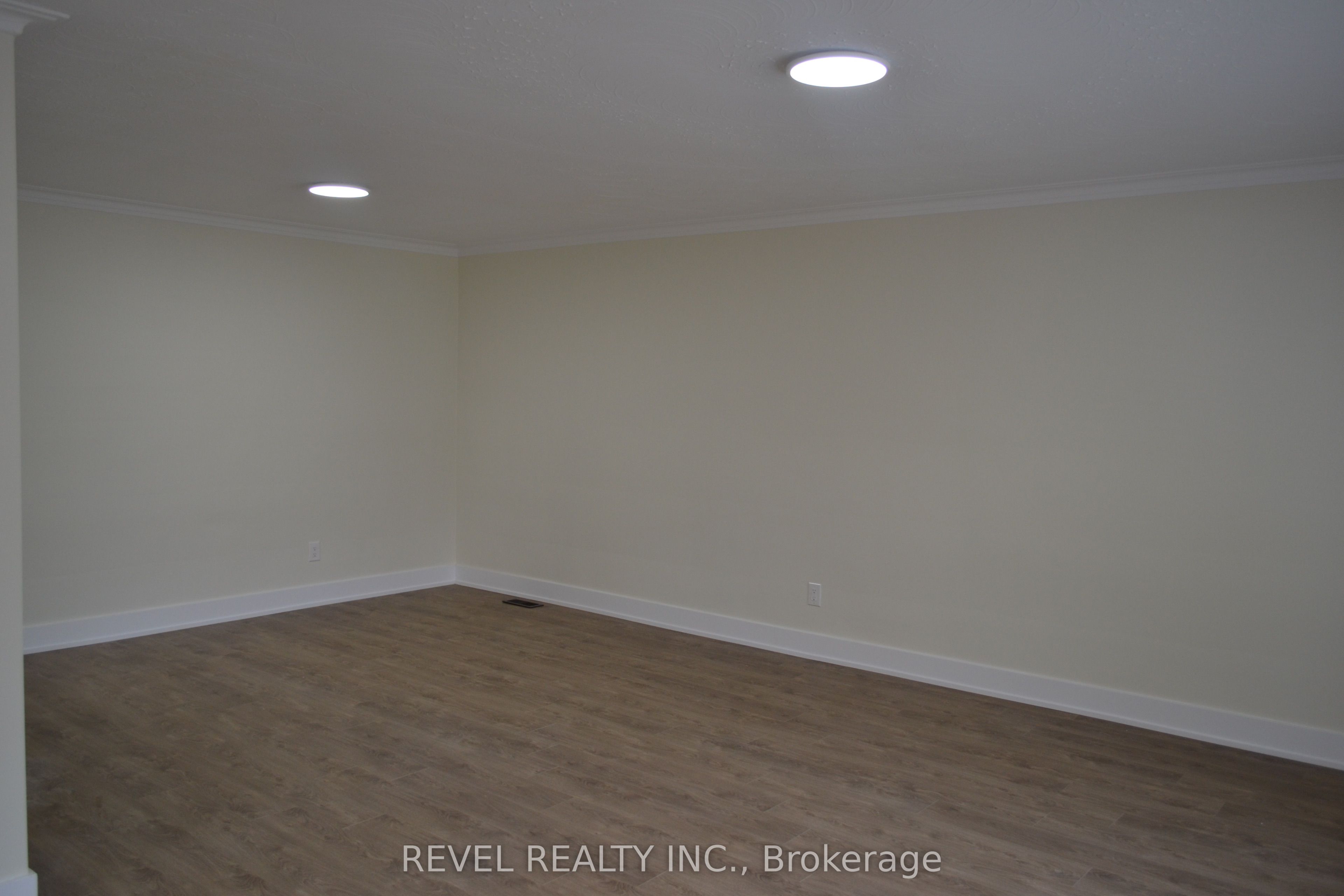 15 Cedar Brae Boulevard, Toronto, ON M1J 2K1 photo 5