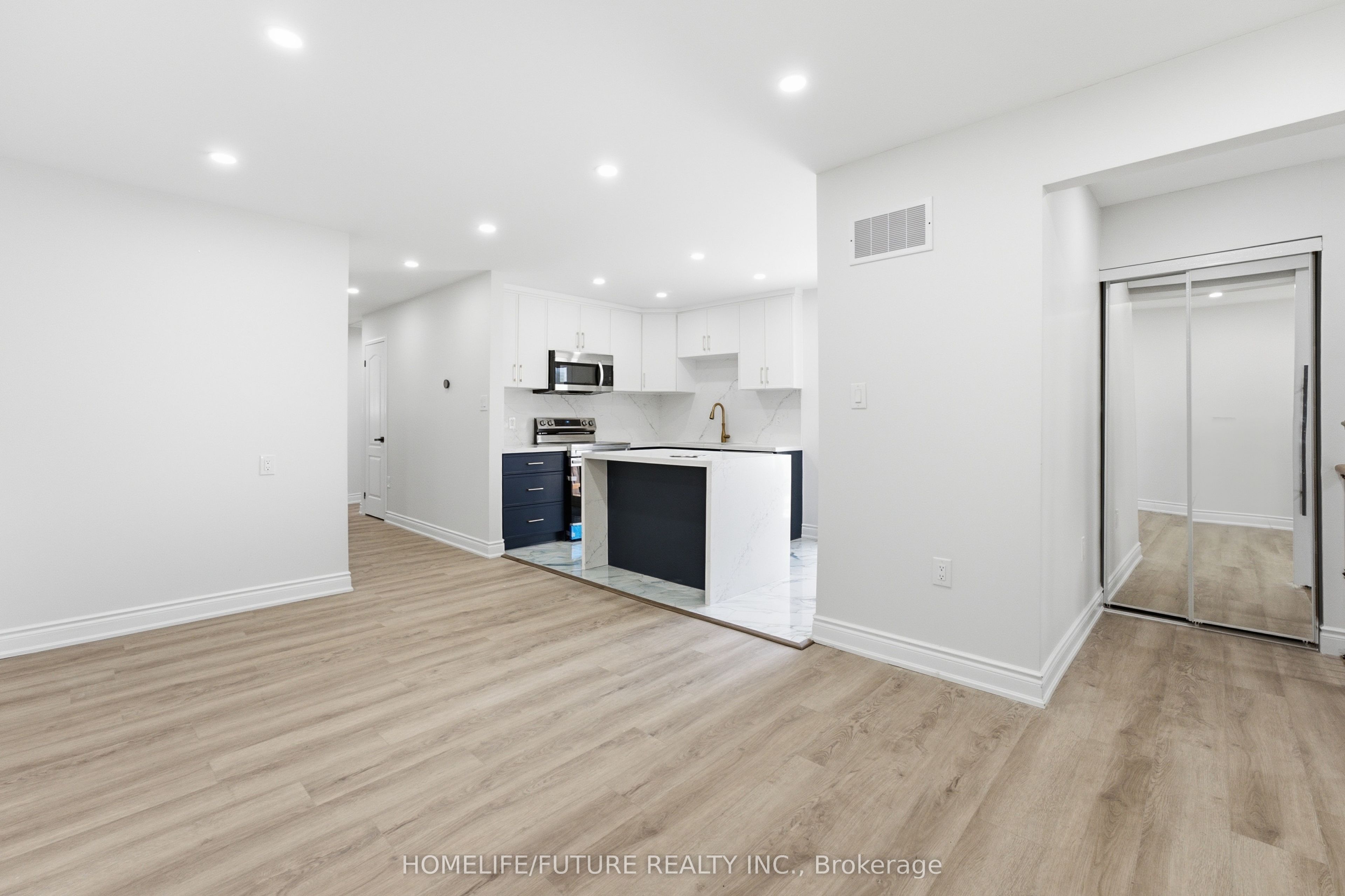 1 Lockhart Gate, Clarington, ON L1C 4K9 photo 4