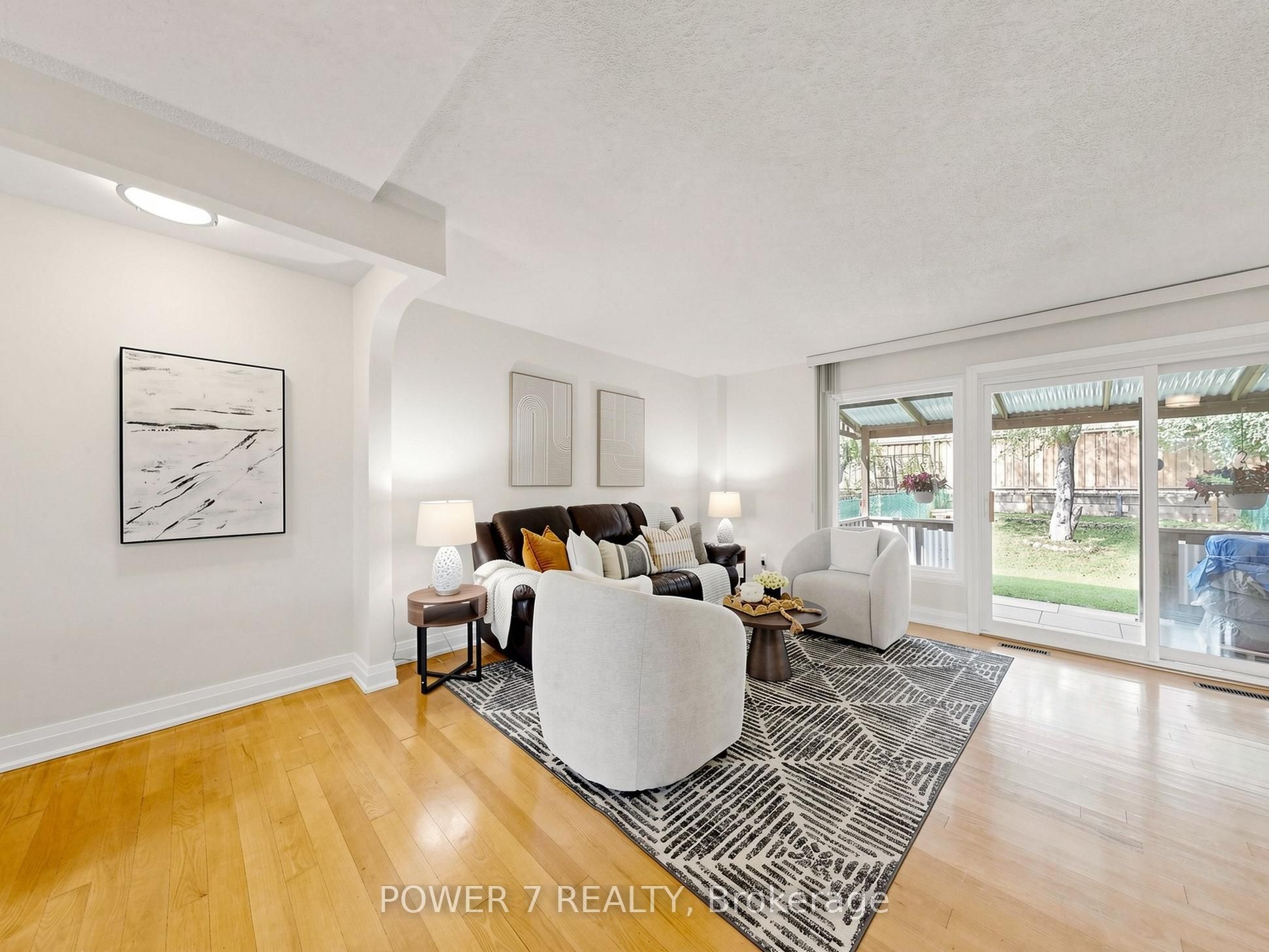 18 Sprucewood Court, Toronto, ON M1W 2K3 photo 4