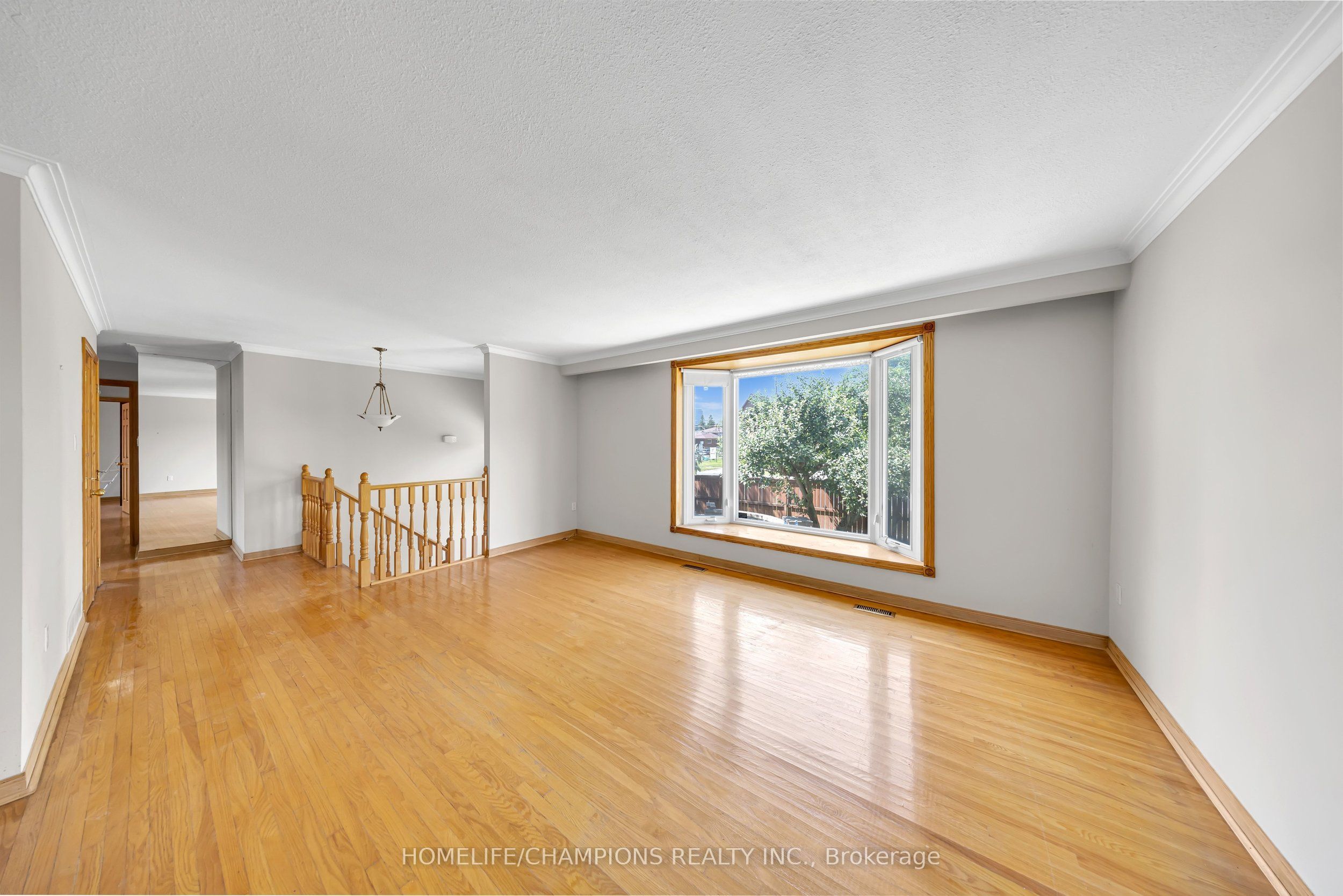 2 Altair Avenue, Toronto, ON M1W 1A4 photo 3