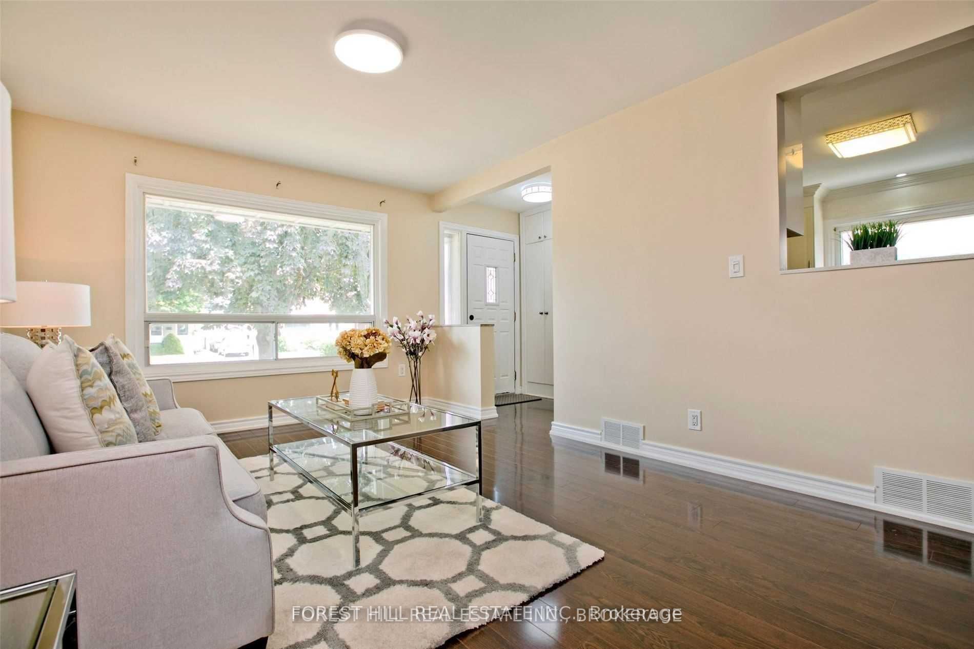 25 Joanna Drive, Toronto, ON M1R 4H9 photo 5
