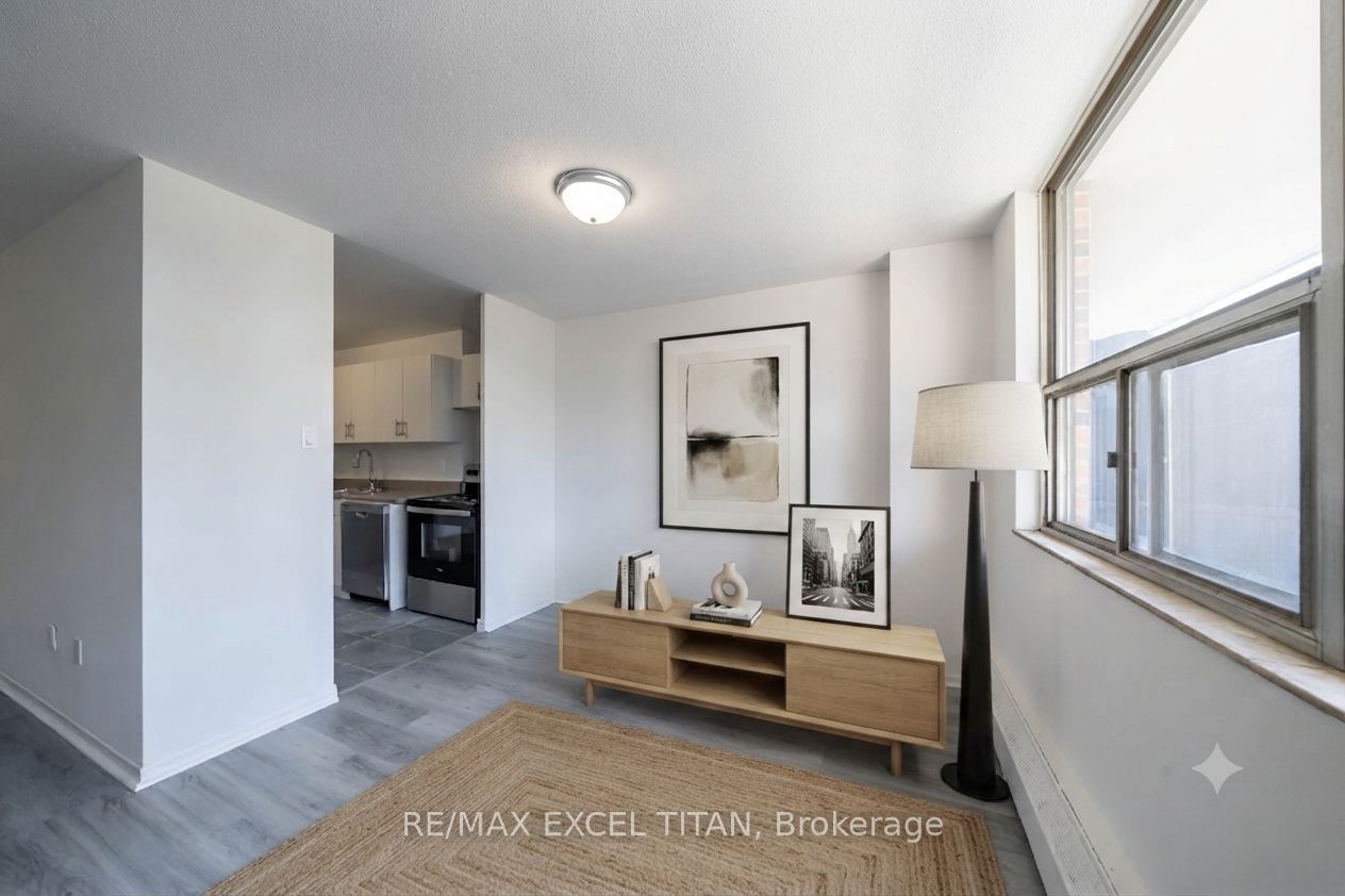 5 Glamorgan Avenue 814, Toronto, ON M1P 4P1 photo 4