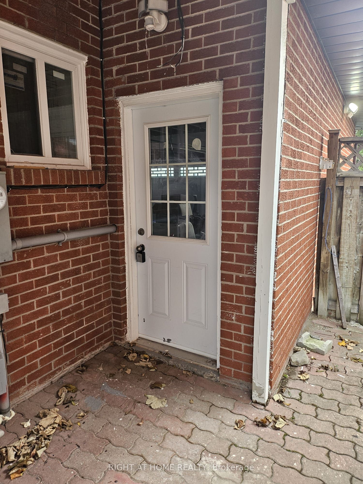 730 Sheppard Avenue Bsmt, Pickering, ON L1V 1G5 photo 4