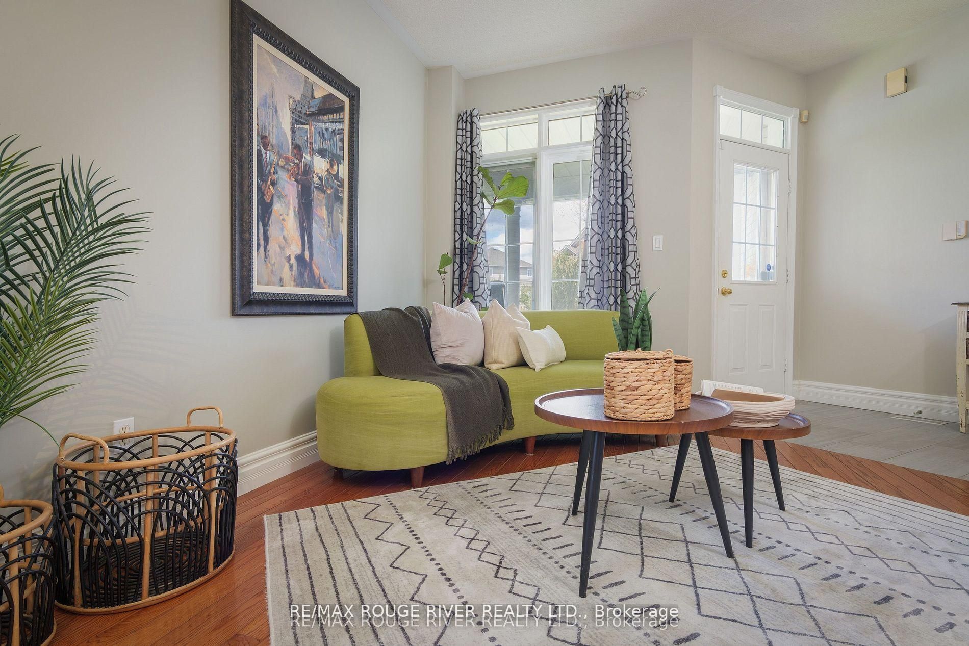 433 Woodsmere Crescent, Pickering, ON L1V 7A4 photo 5
