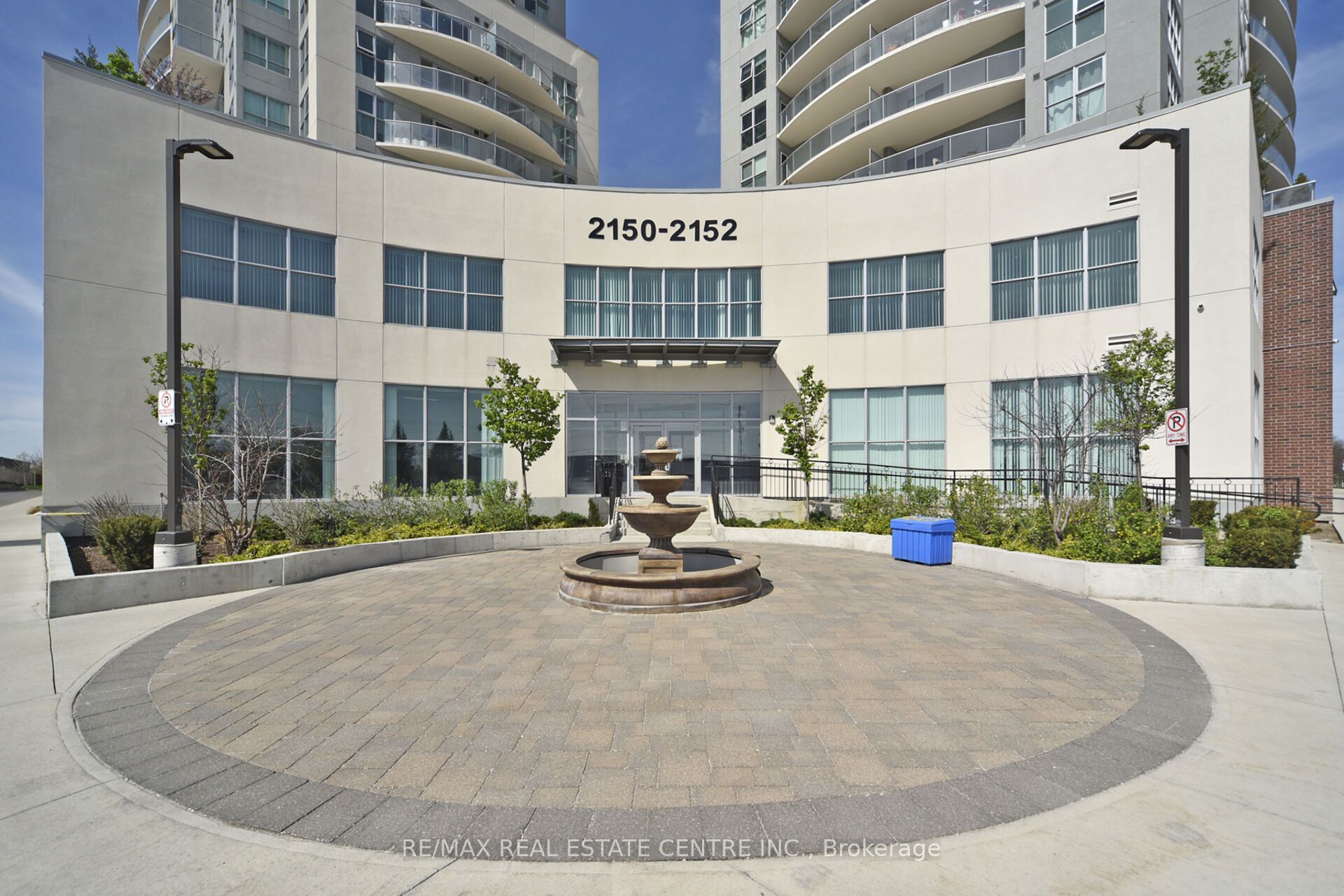 2150 Lawrence Avenue 612, Toronto, ON M1R 3A7 photo 3