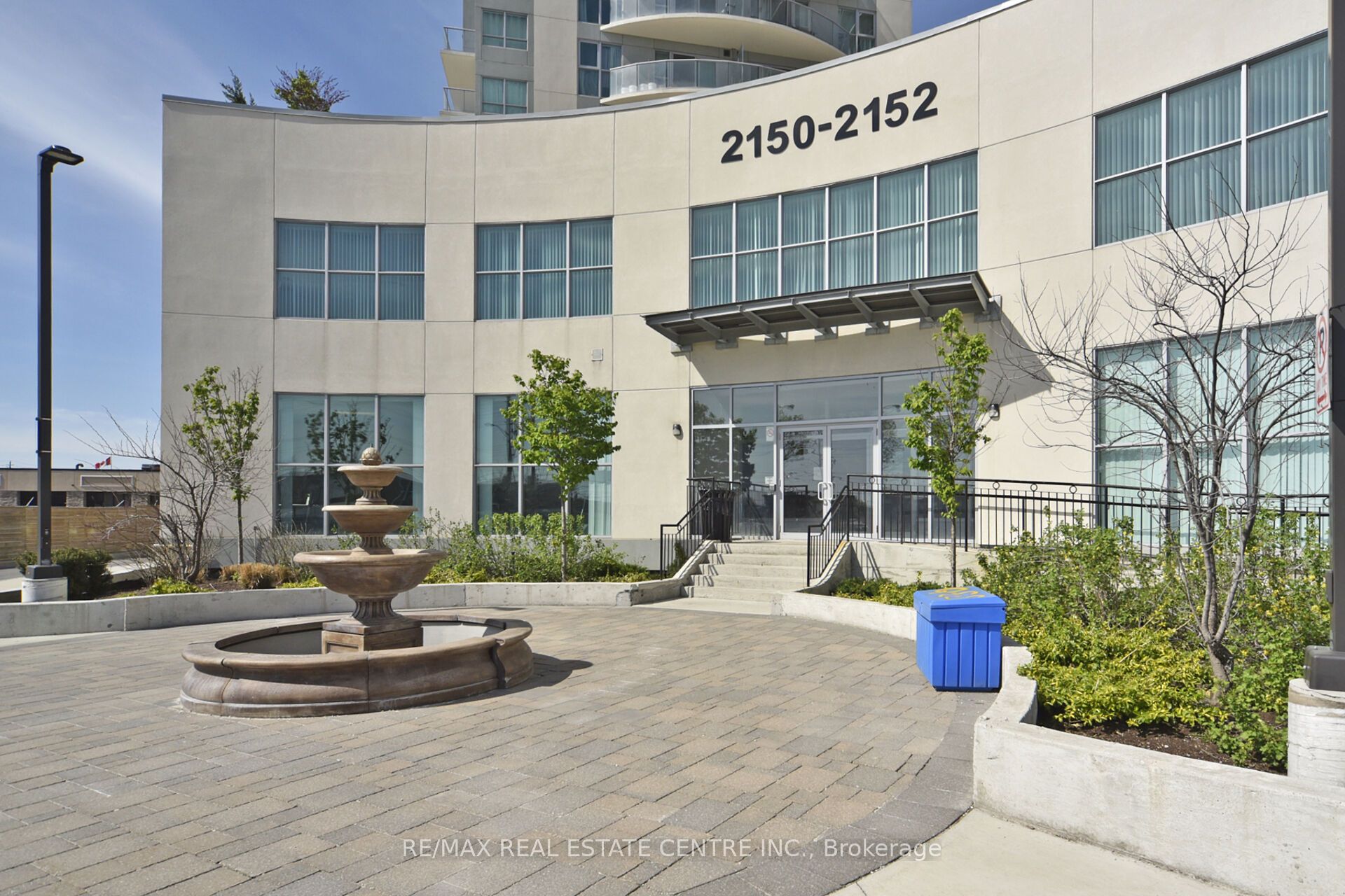 2150 Lawrence Avenue 612, Toronto, ON M1R 3A7 photo 4