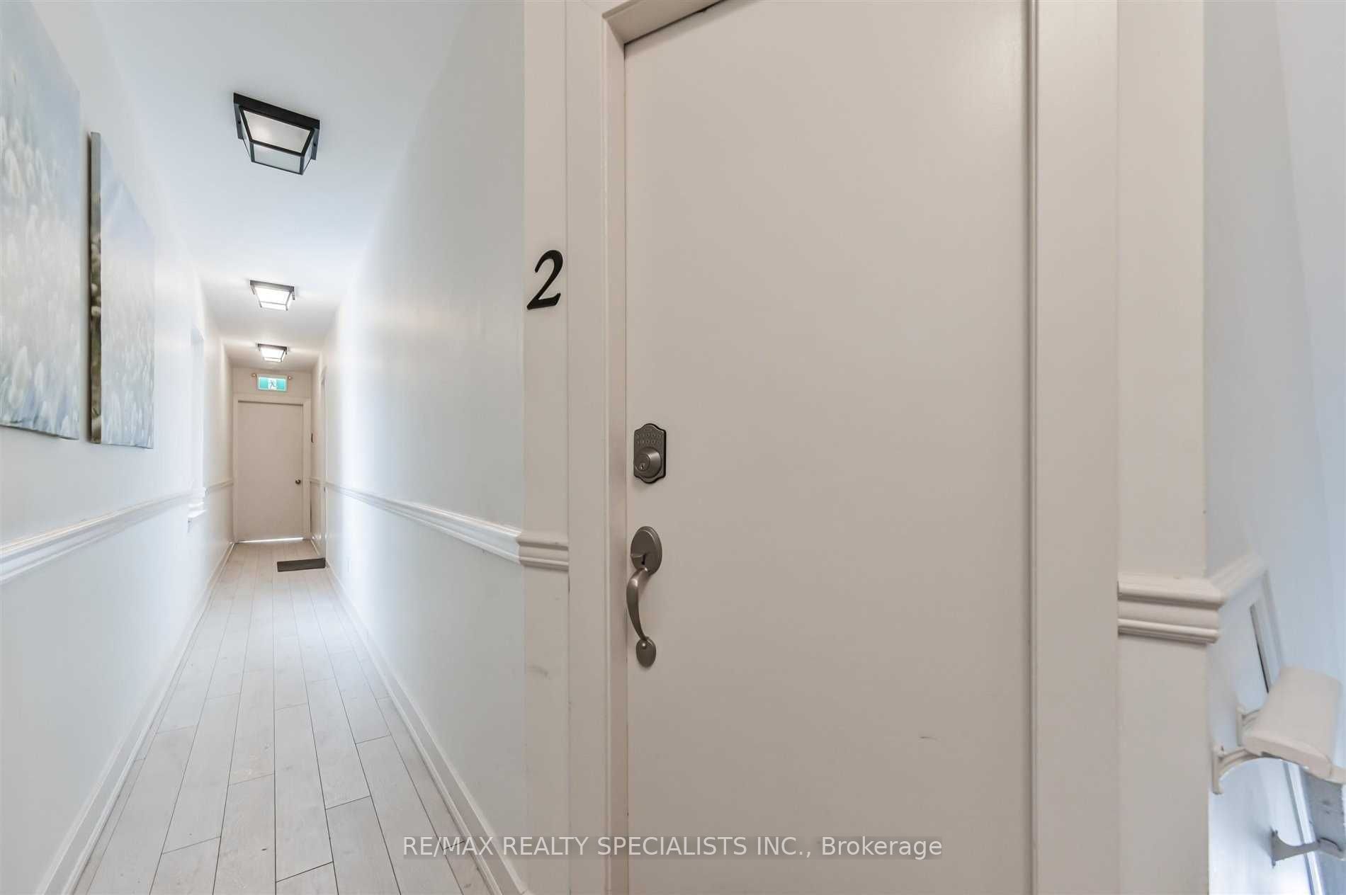 1659 Gerrard Street E, Toronto, ON M4L 2A9 photo 5