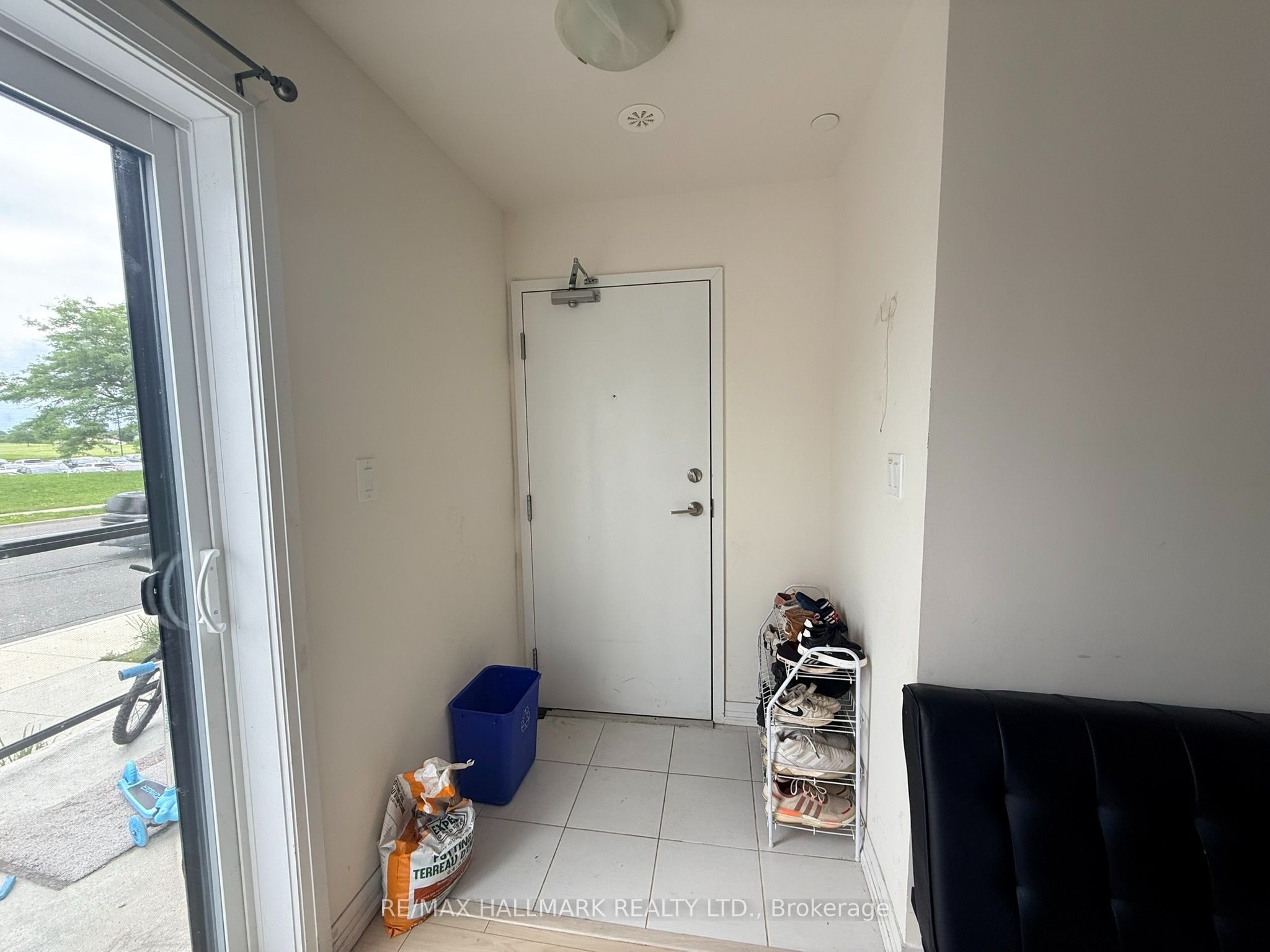 155 Tapscott Road 18, Toronto, ON M1B 1E7 photo 3