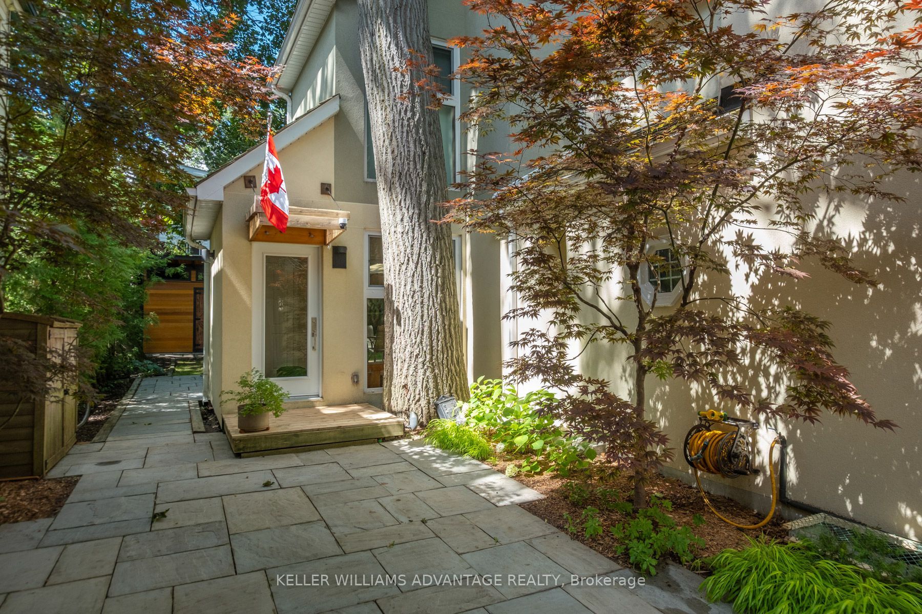 30 Scarborough Road, Toronto, ON M4E 3M5 photo 2