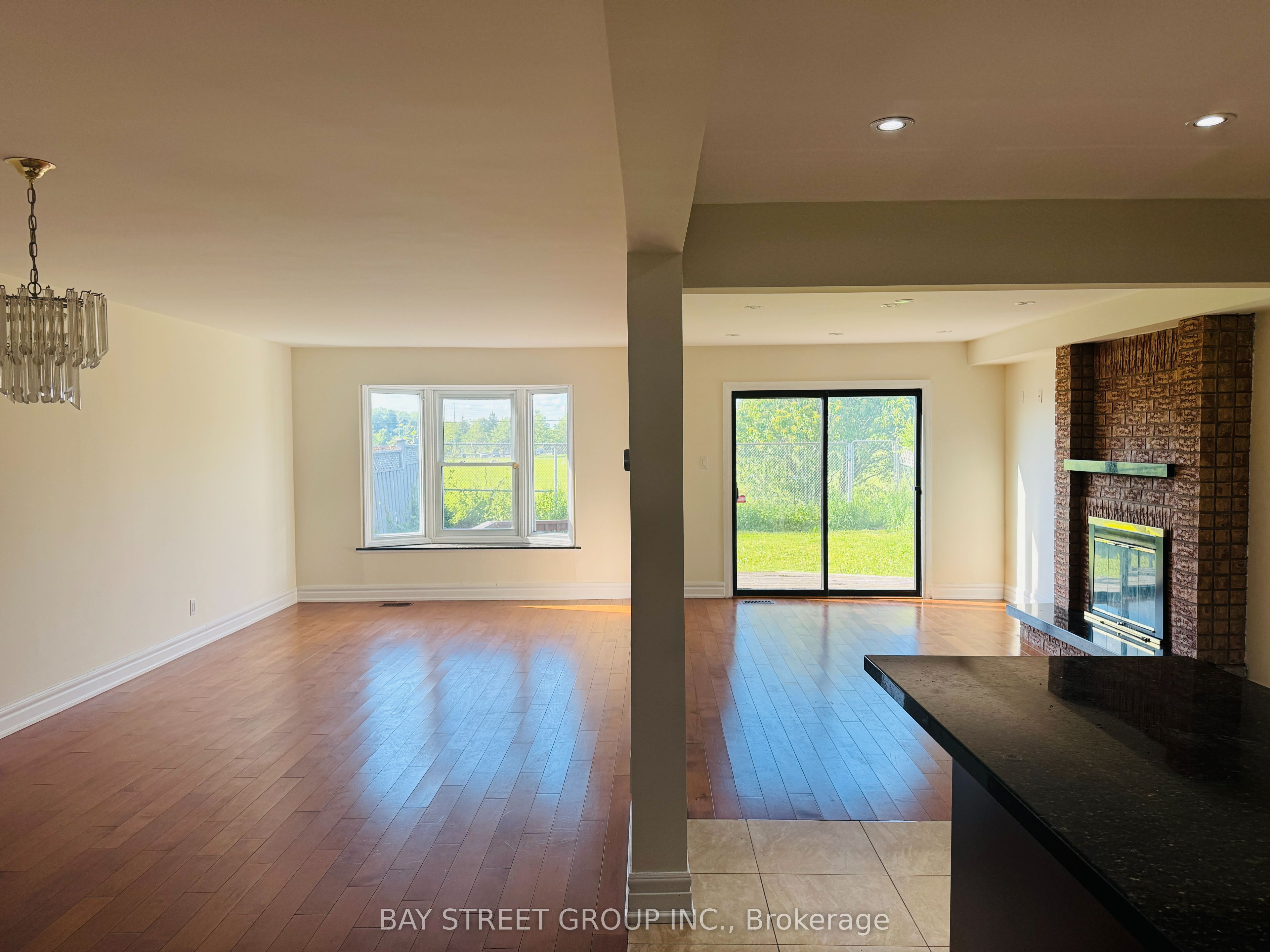 32 Perthshire Street, Toronto, ON M1V 3A9 photo 4
