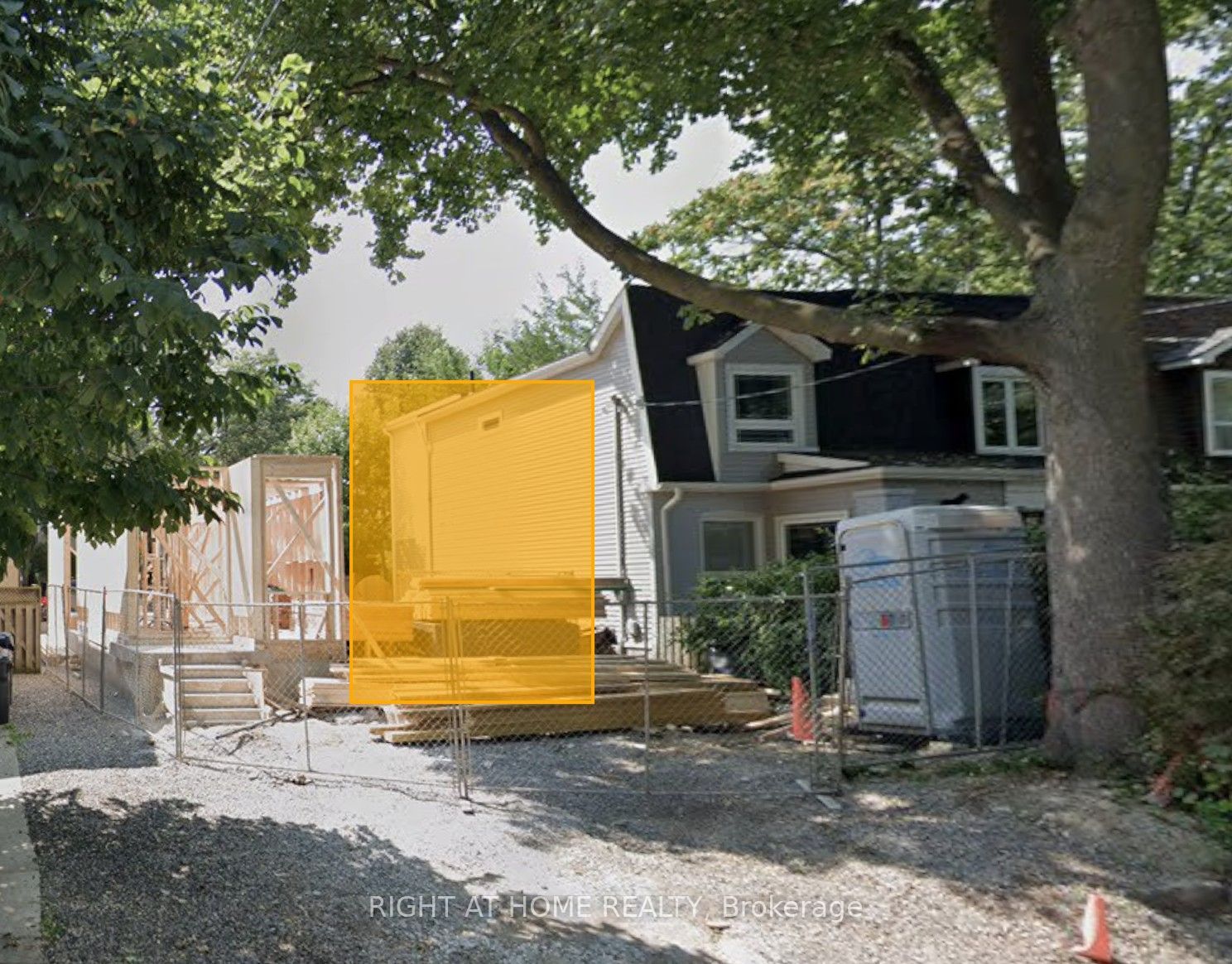 74 Ashdale Avenue, Toronto, ON M4L 2Y7 photo 2