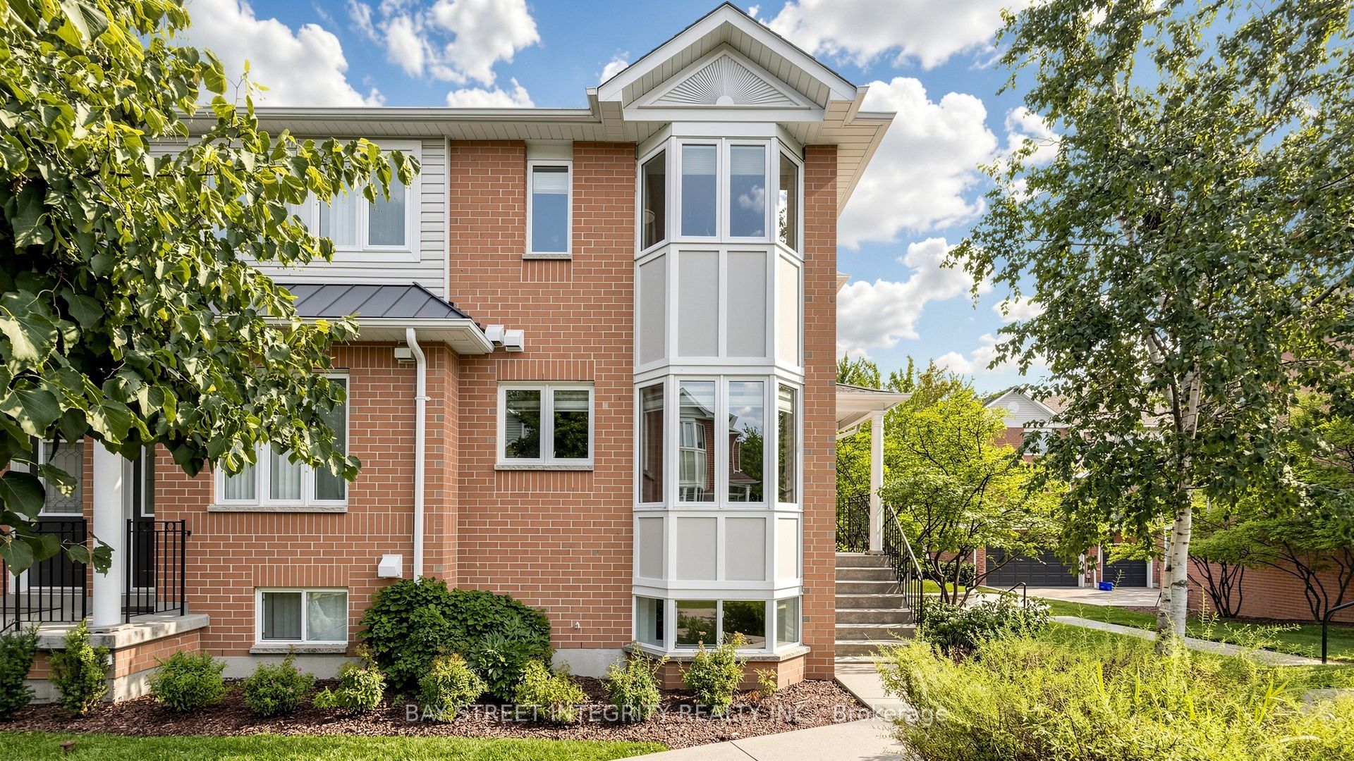 83 Mondeo Drive 331, Toronto, ON M1P 5B6