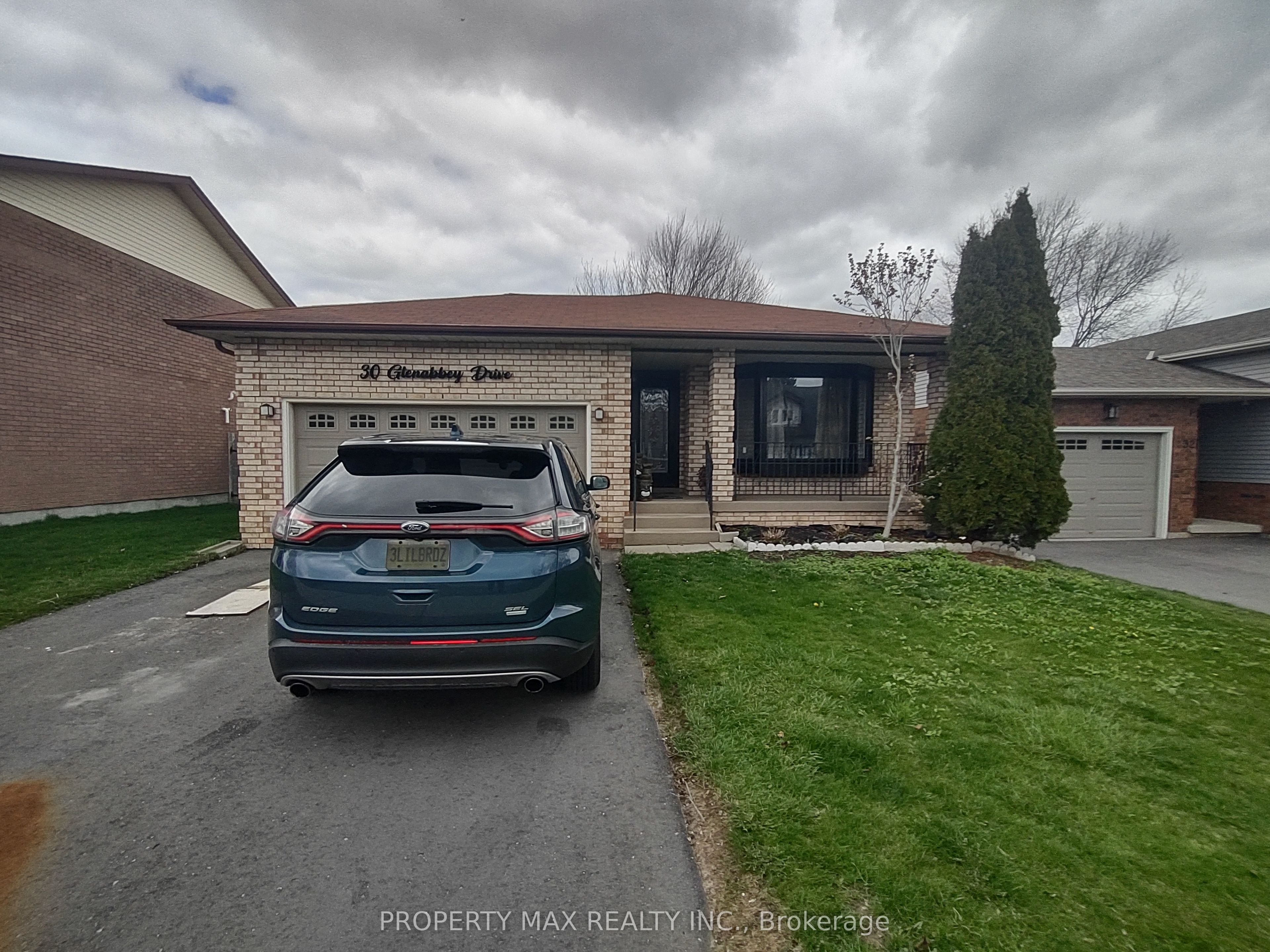 30 Glenabbey Drive Bsmt, Clarington, ON L1E 1B8