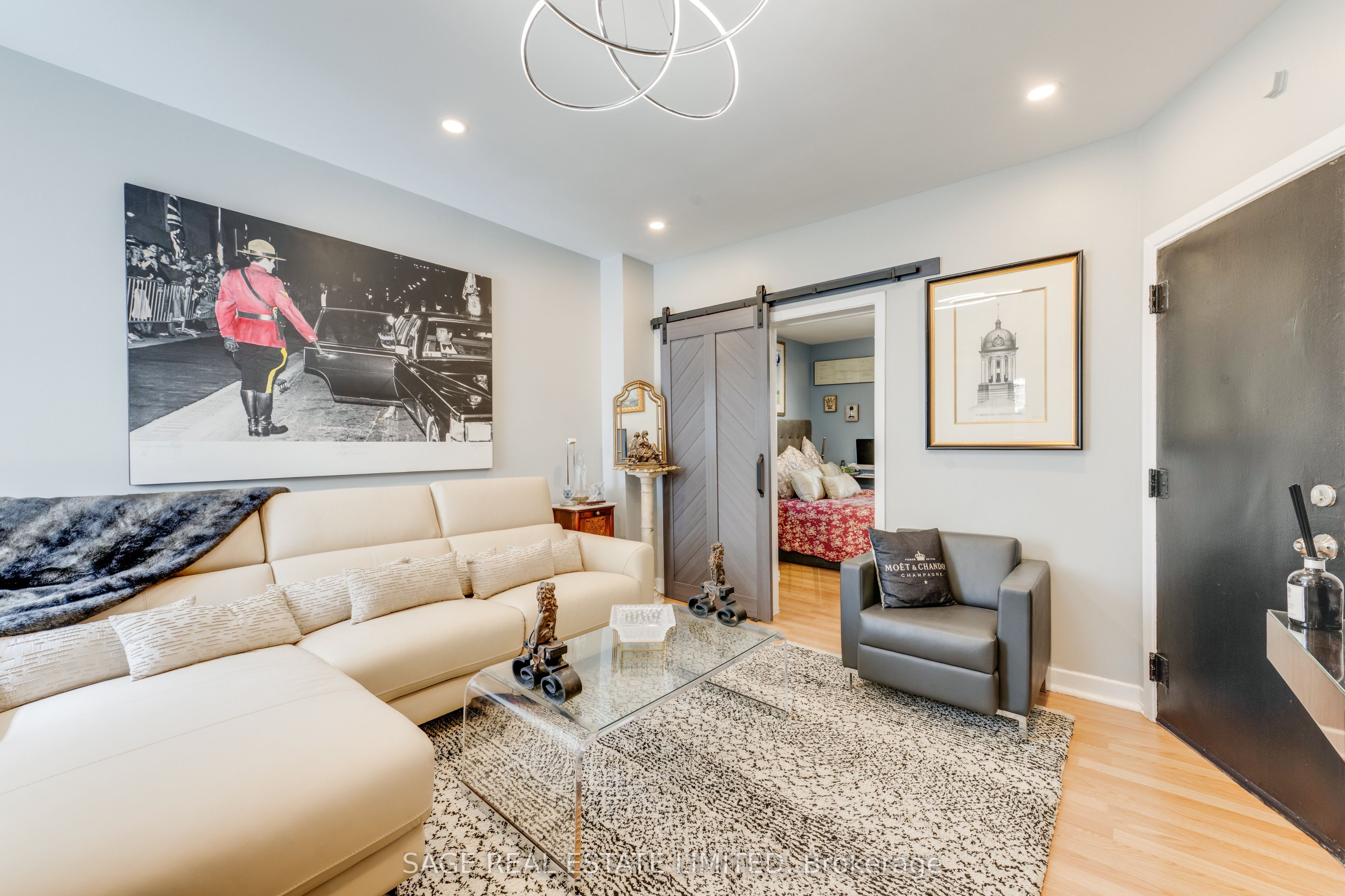 241 Langley Avenue, Toronto, ON M4K 1C1 photo 2