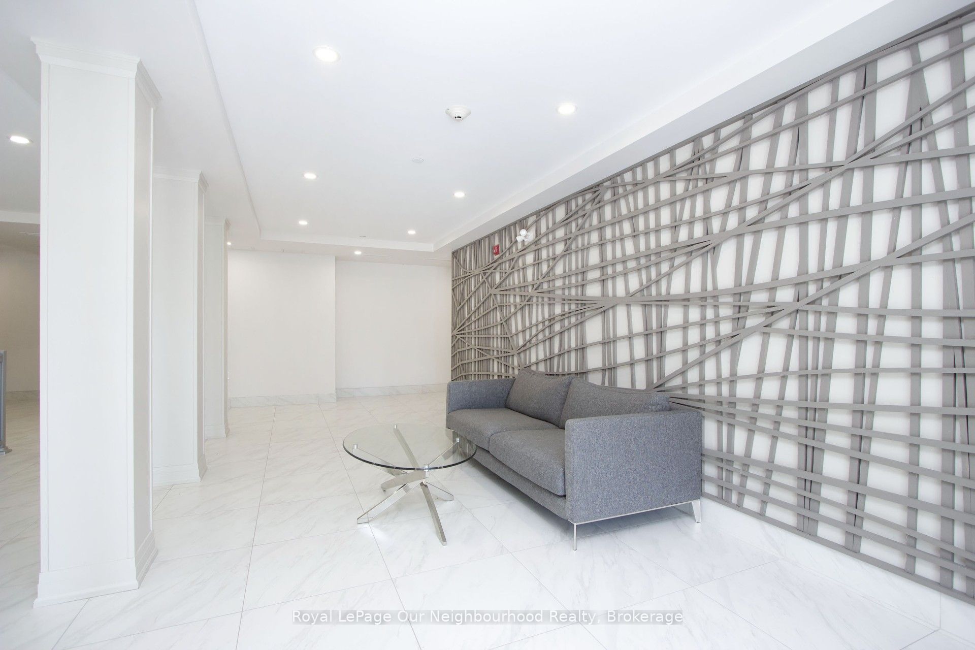 65 Shipway Avenue 210, Clarington, ON L1B 0B7 photo 4
