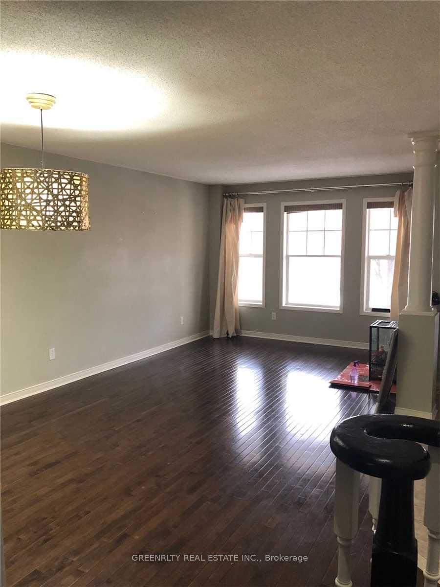 5539 Lawrence Avenue E, Toronto, ON M1C 5K4 photo 4