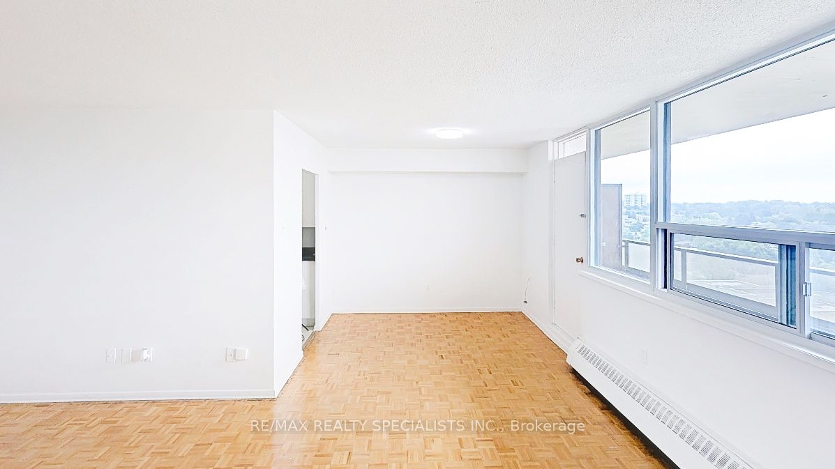 180 Markham Road 1201, Toronto, ON M1M 2Z9 photo 5