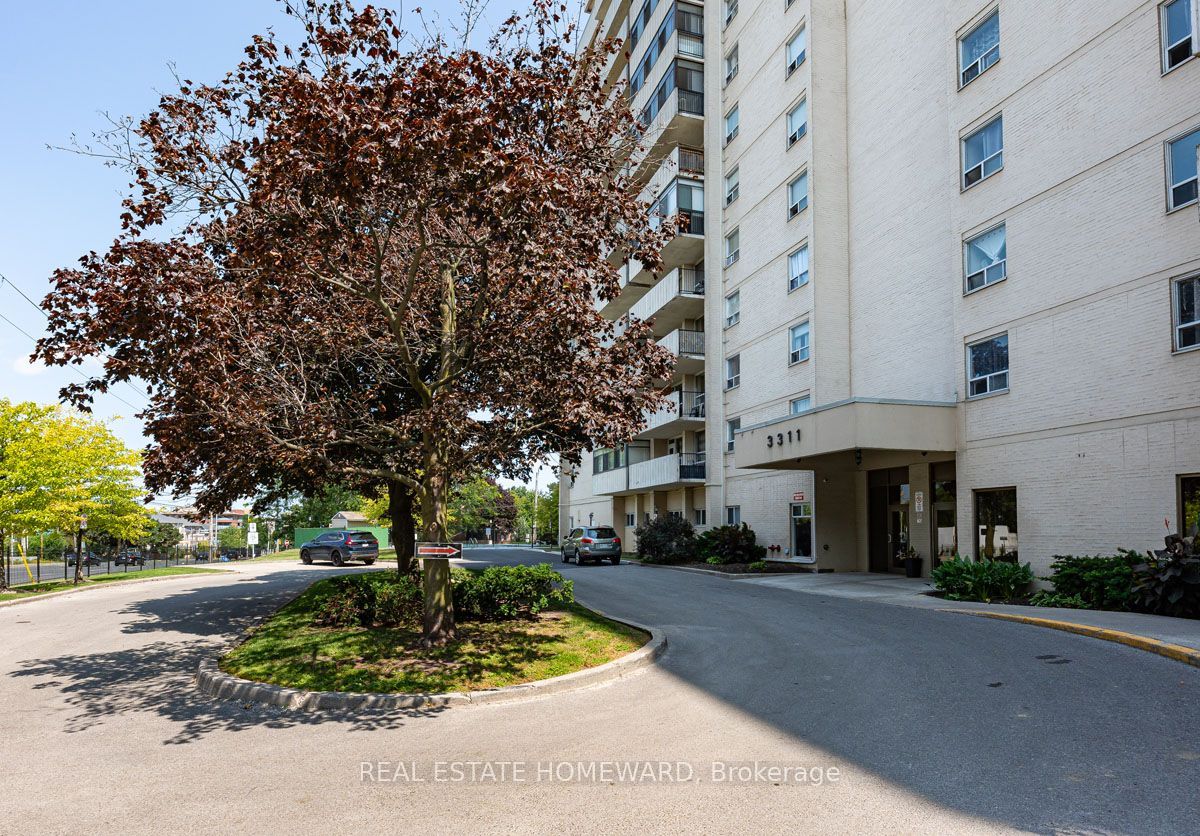 3311 Kingston Road 604, Toronto, ON M1M 1R1 photo 3