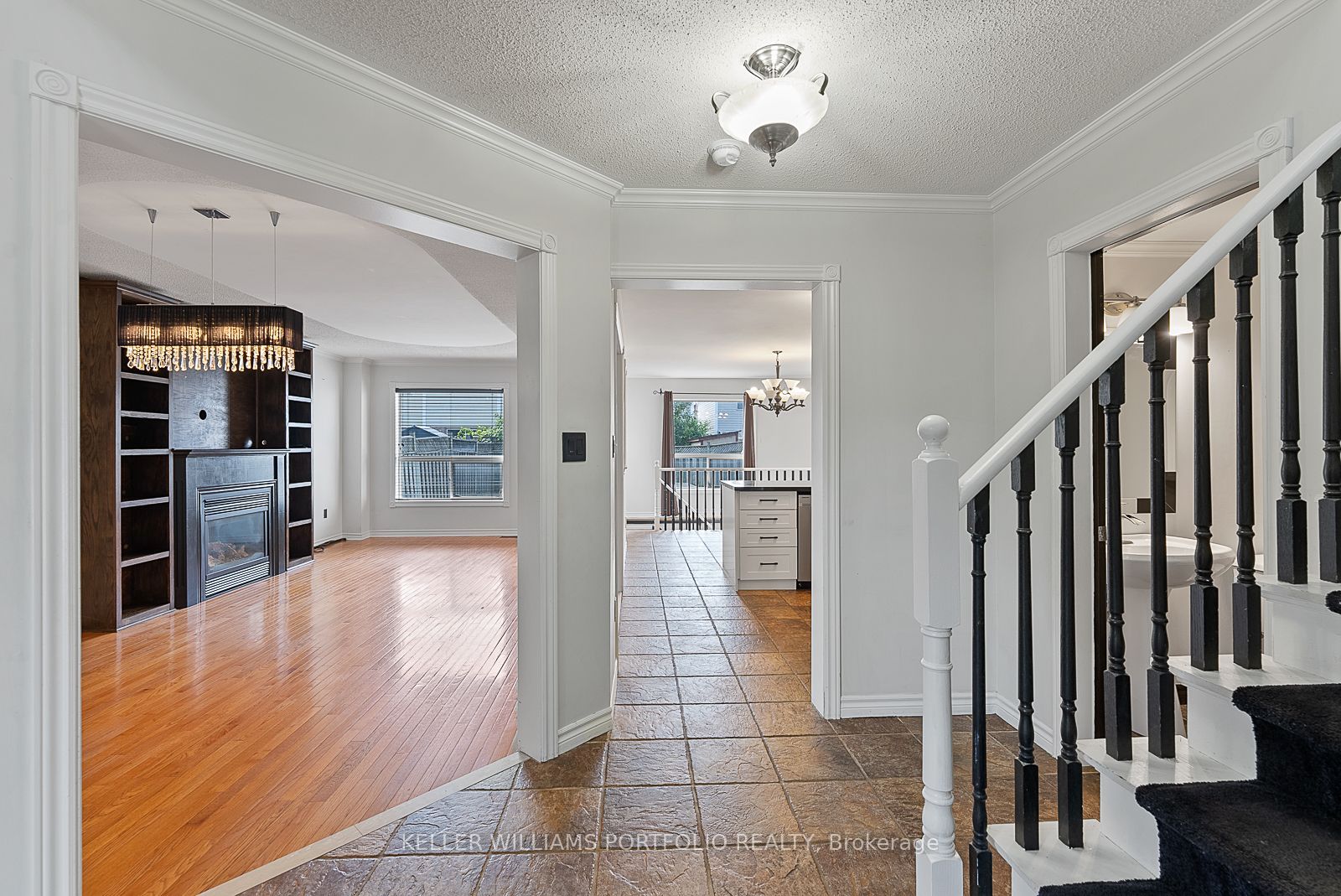 1023 Roseheath Street, Oshawa, ON L1K 2P9 photo 5
