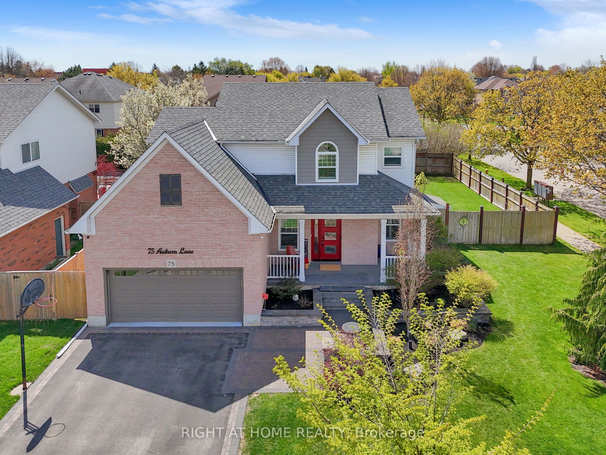 75 Auburn Lane, Clarington, ON L1E 2E9