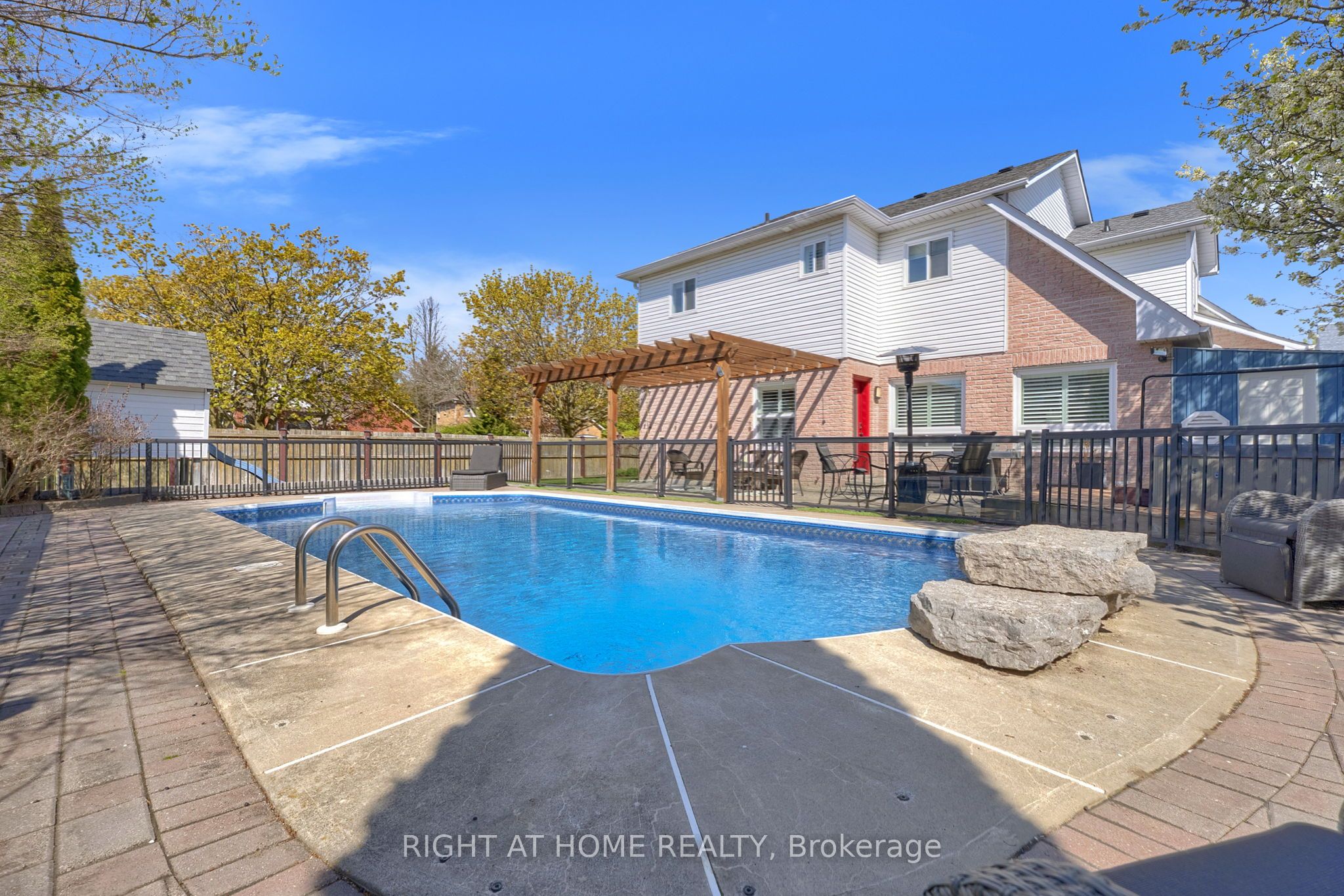 75 Auburn Lane, Clarington, ON L1E 2E9 photo 3