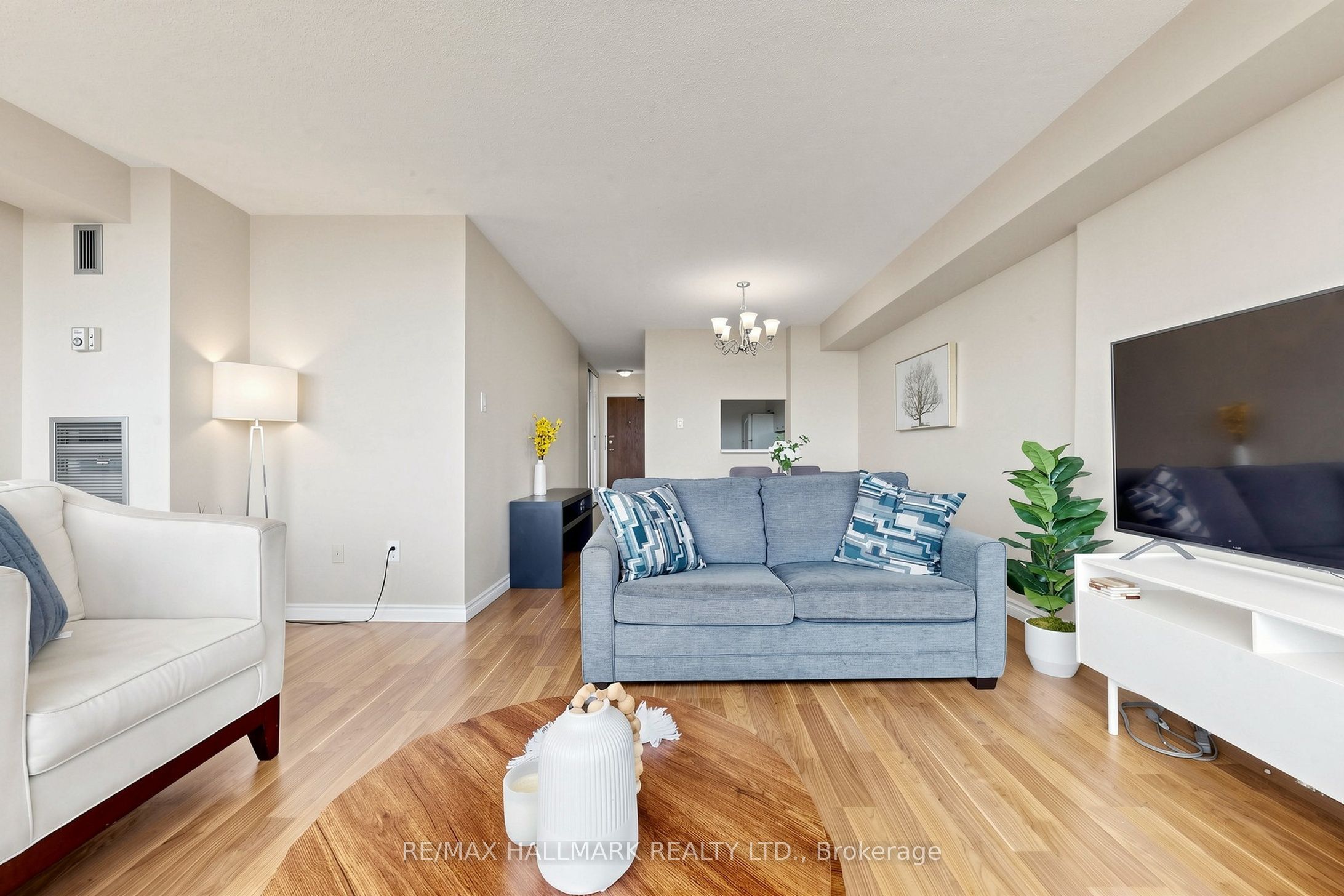 2365 Kennedy Road 1901, Toronto, ON M1T 3S6 photo 4