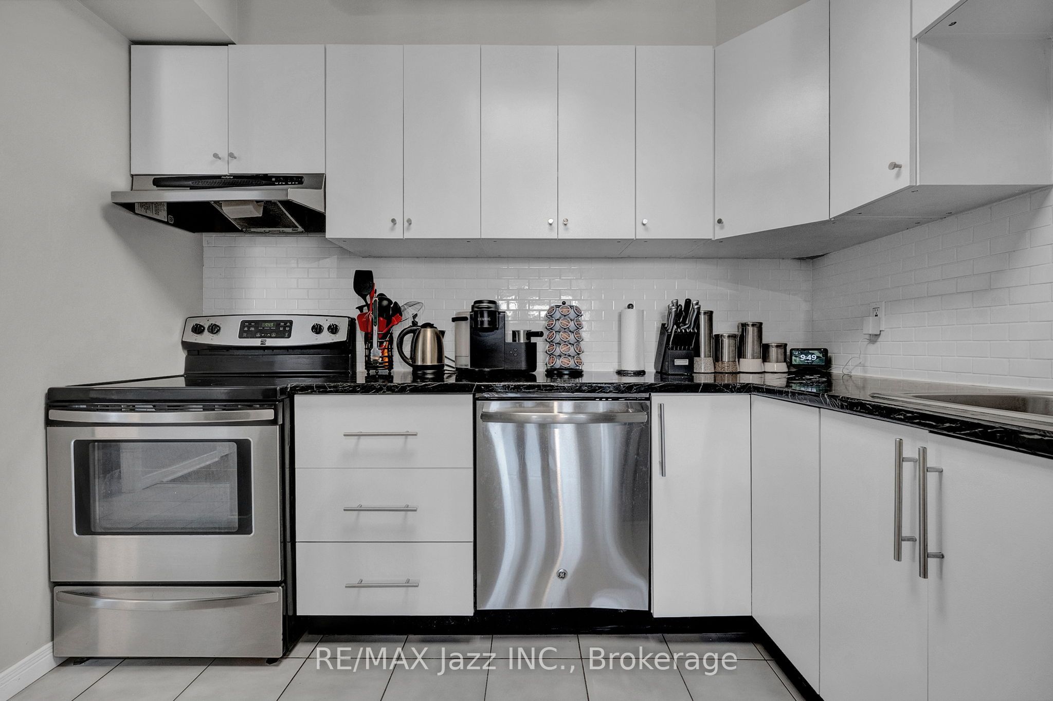 80 Athol Street E 608, Oshawa, ON L1H 8B7 photo 5